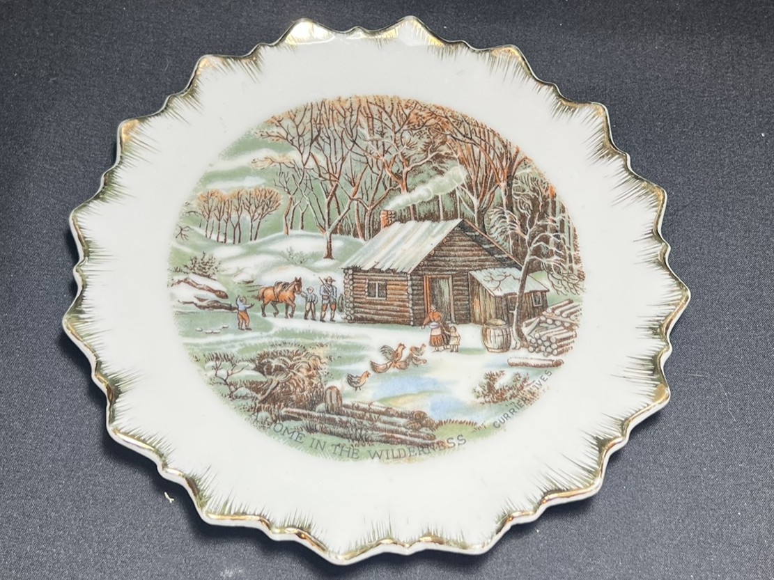 Vintage Decorative Plate | H192
