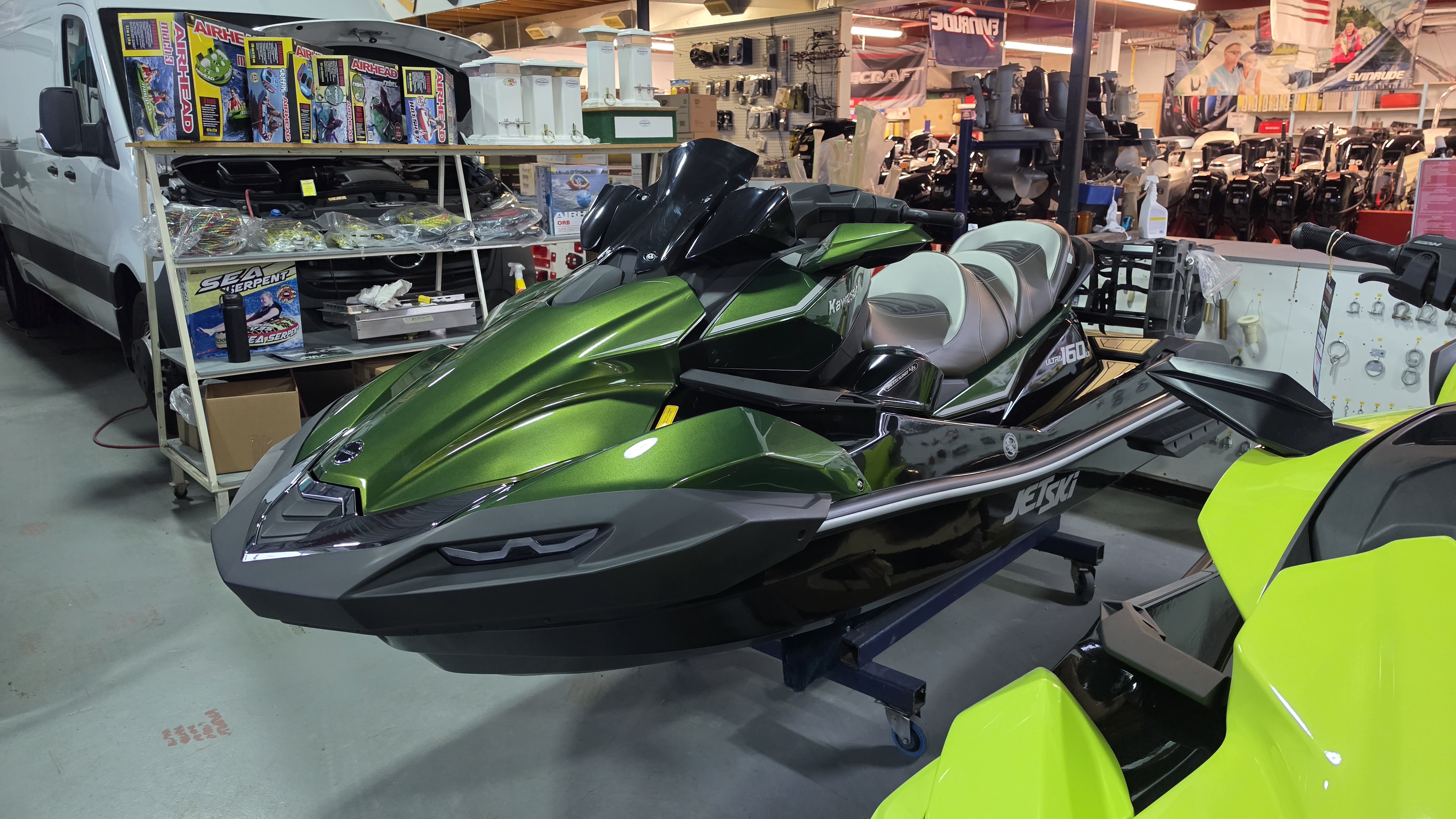 2025 Kawasaki Ultra 160LX