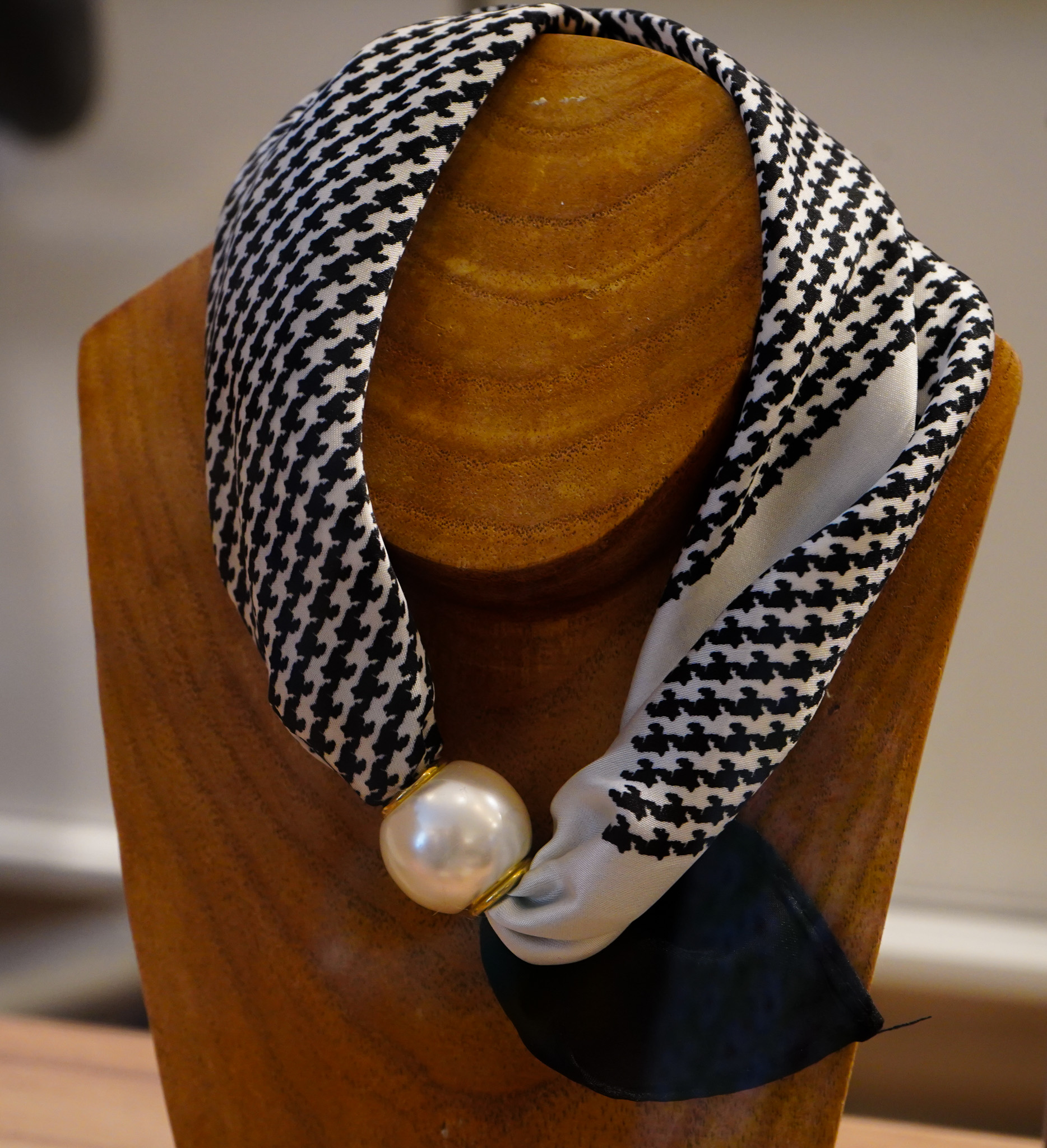 Collier en tissu aimanté 