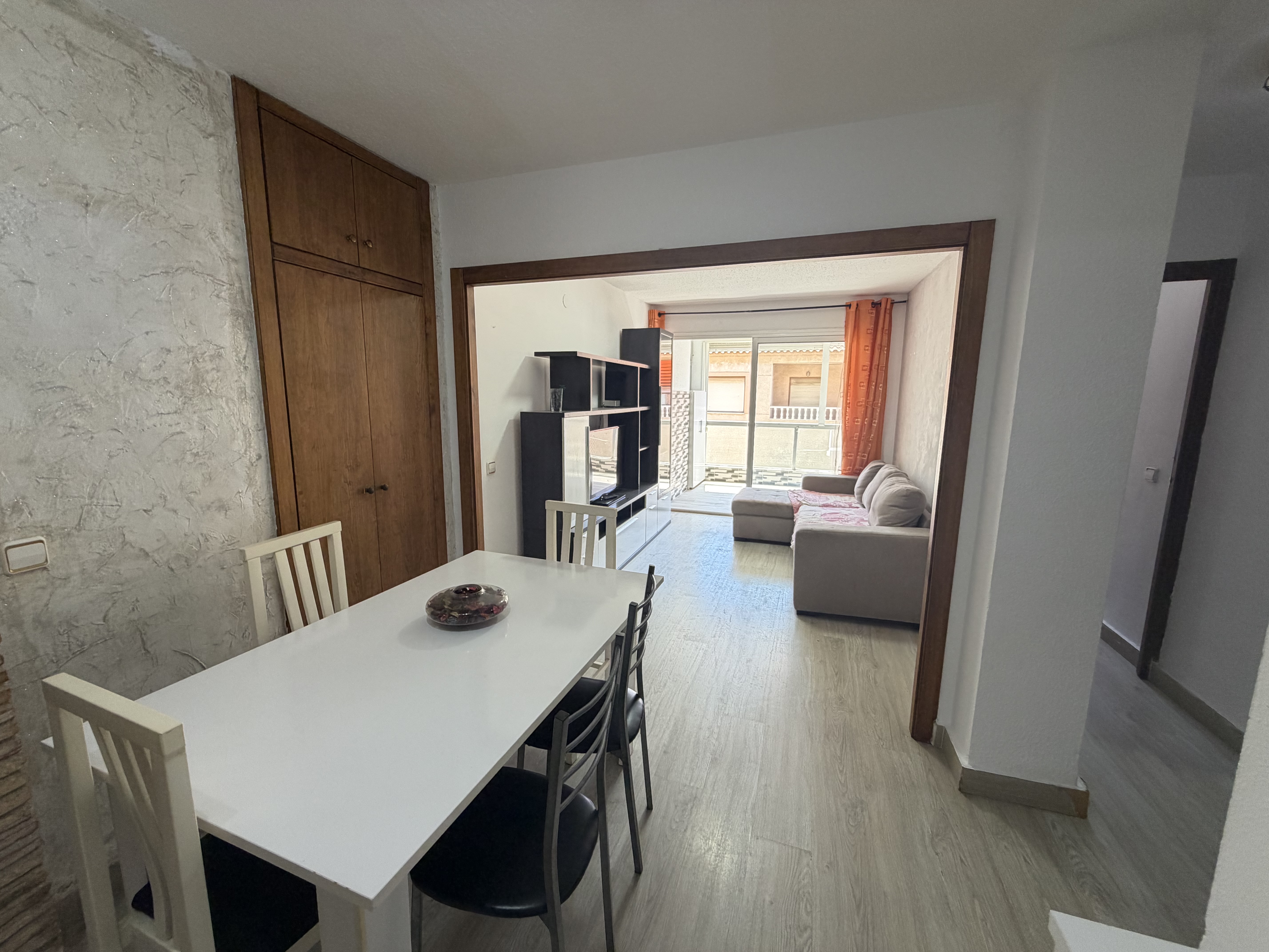 Apartamento 2 dormitorios zona Acequión