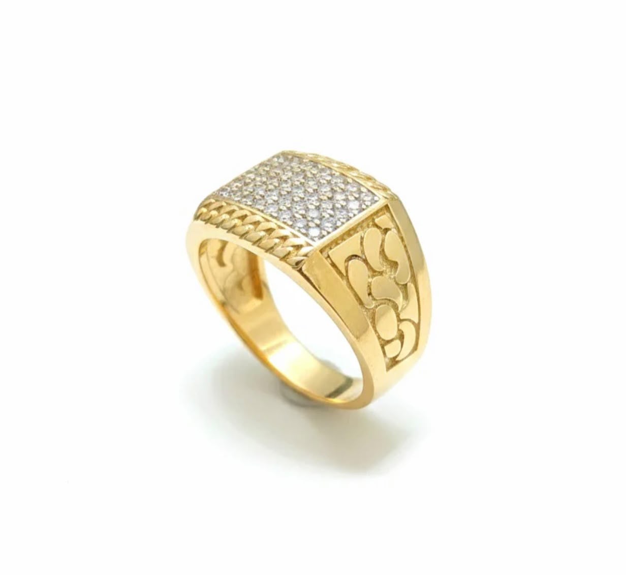 Anillo de oro