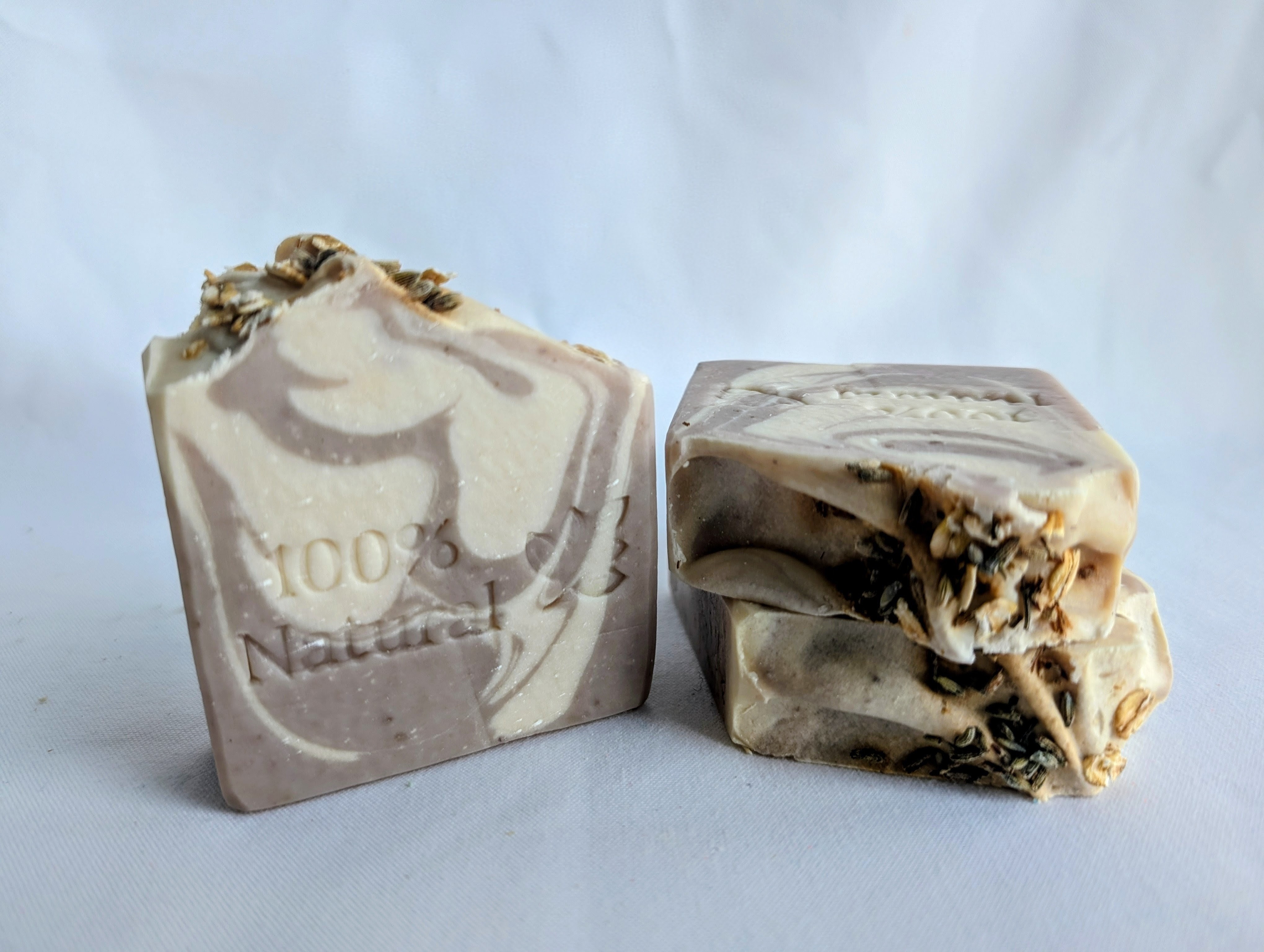 Lavender & Oatmeal Artisan Soap - 100% Natural 