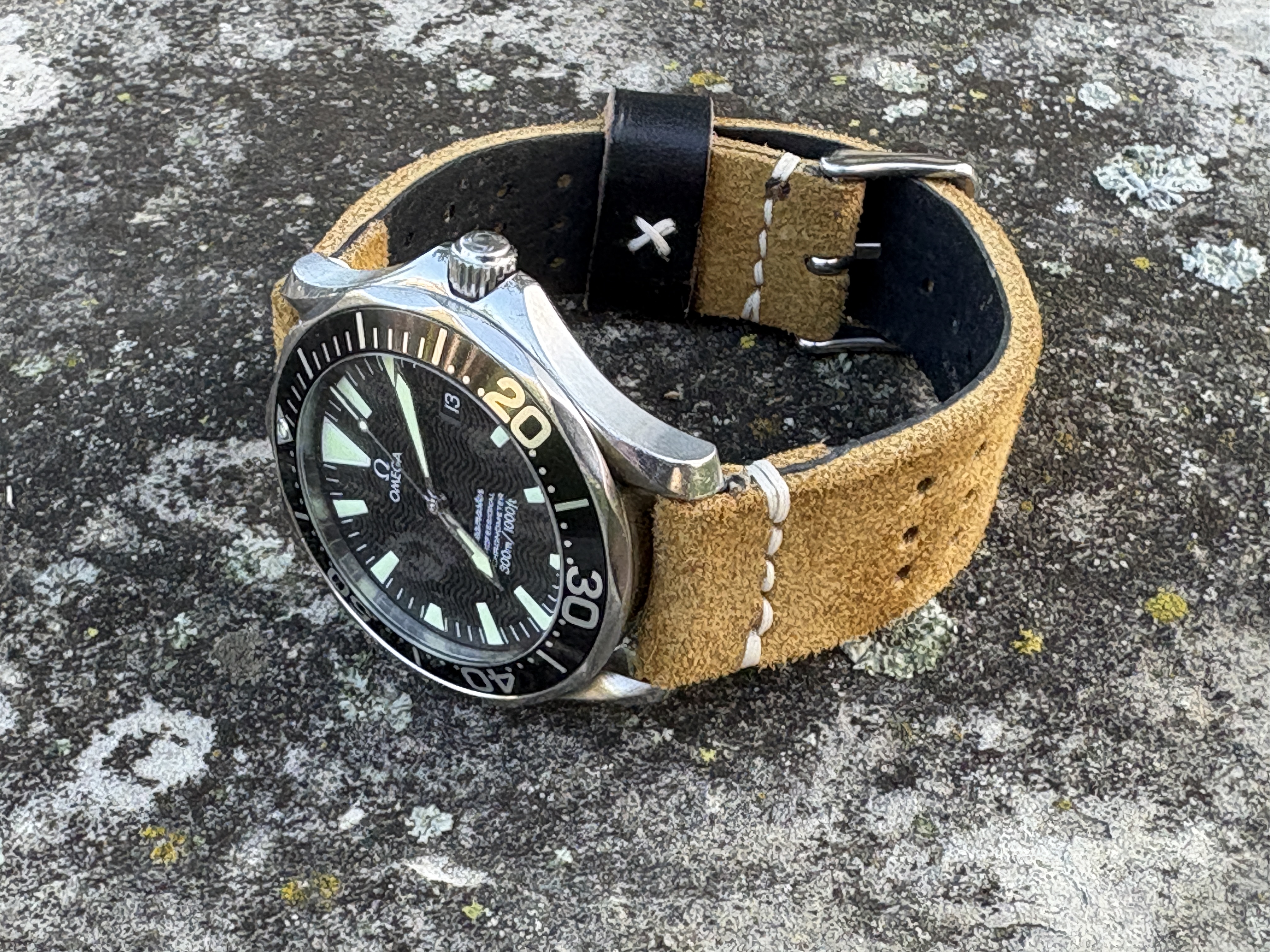 Suede Perforated Strap, Color Lion