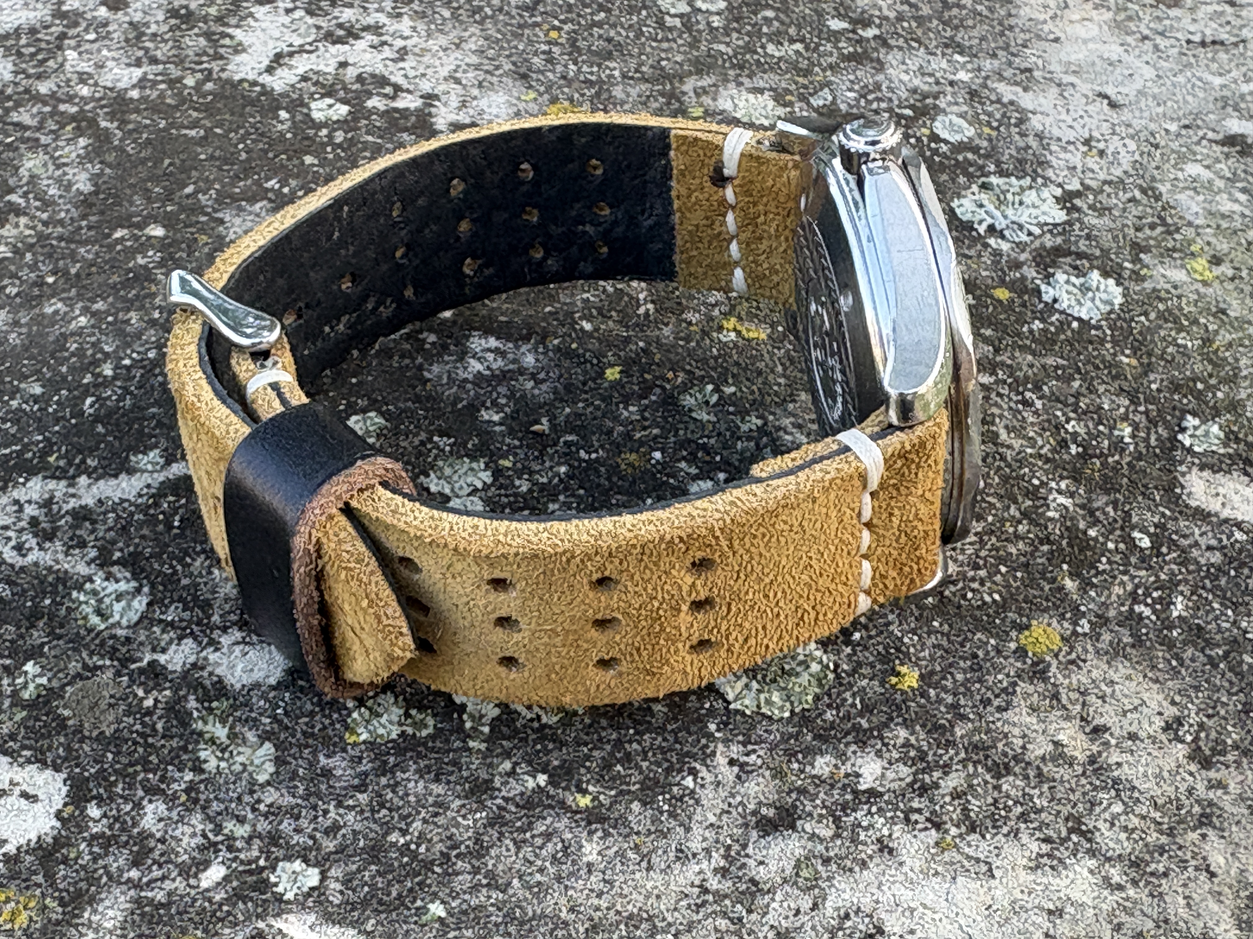 Suede Perforated Strap, Color Lion