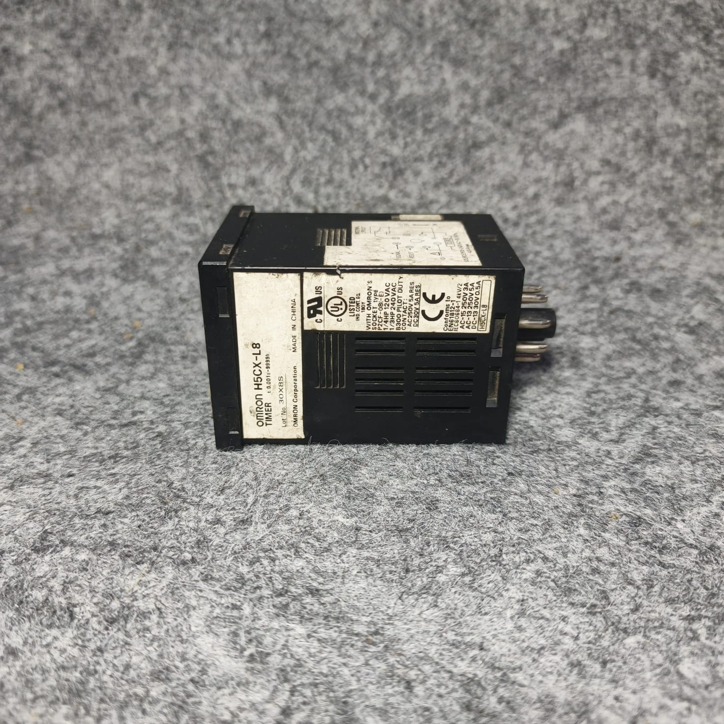 OMRON H5CX L8 Digital Timer 