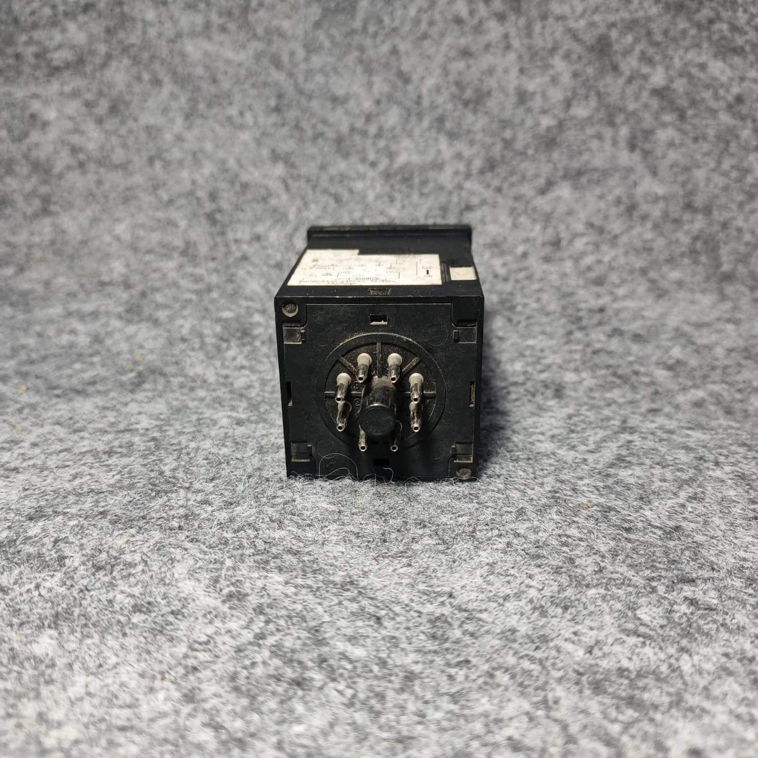 OMRON H5CX L8 Digital Timer 