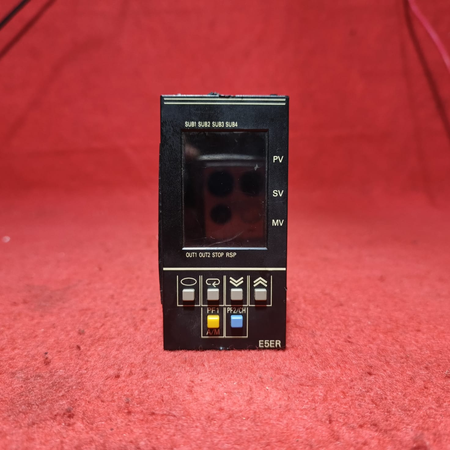 OMRON E5ER-QTB=DRT DIGITAL CONTROLLER 