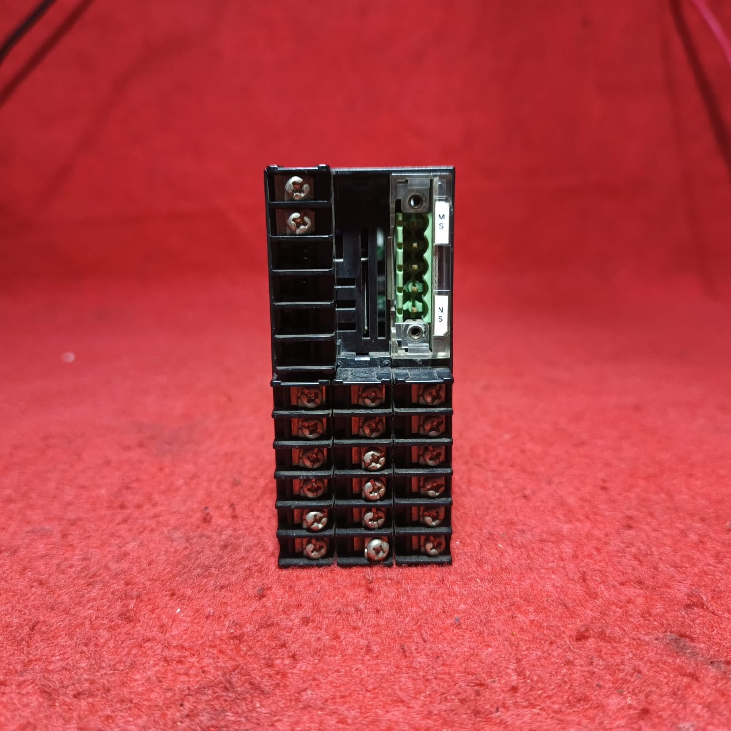 OMRON E5ER-QTB=DRT DIGITAL CONTROLLER 