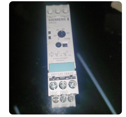 SIEMENS SIRIUS 3RP1505-1BW30 on delay