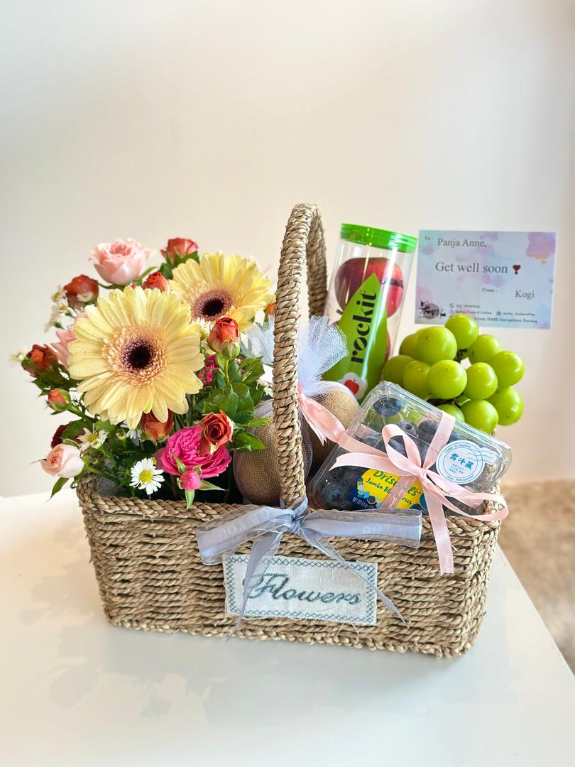 Signature Sunshine Fruit Basket