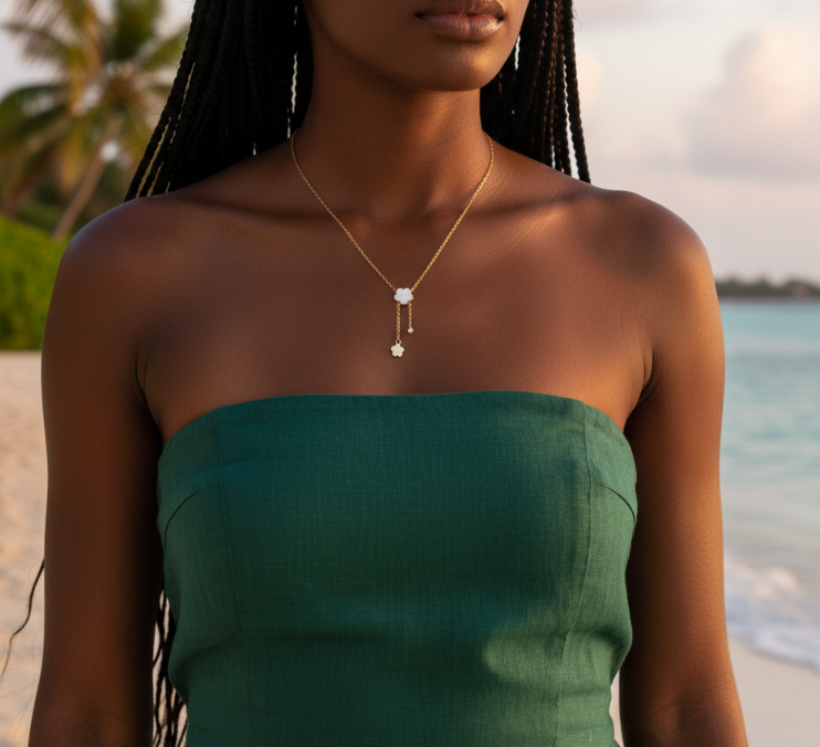 Collier Emily
