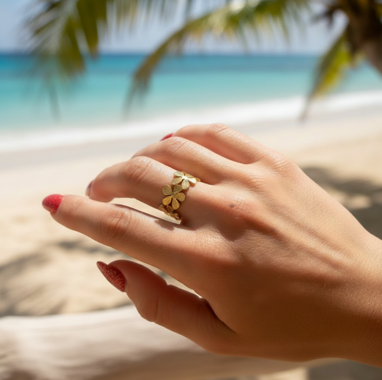 Bague fleurie dorée