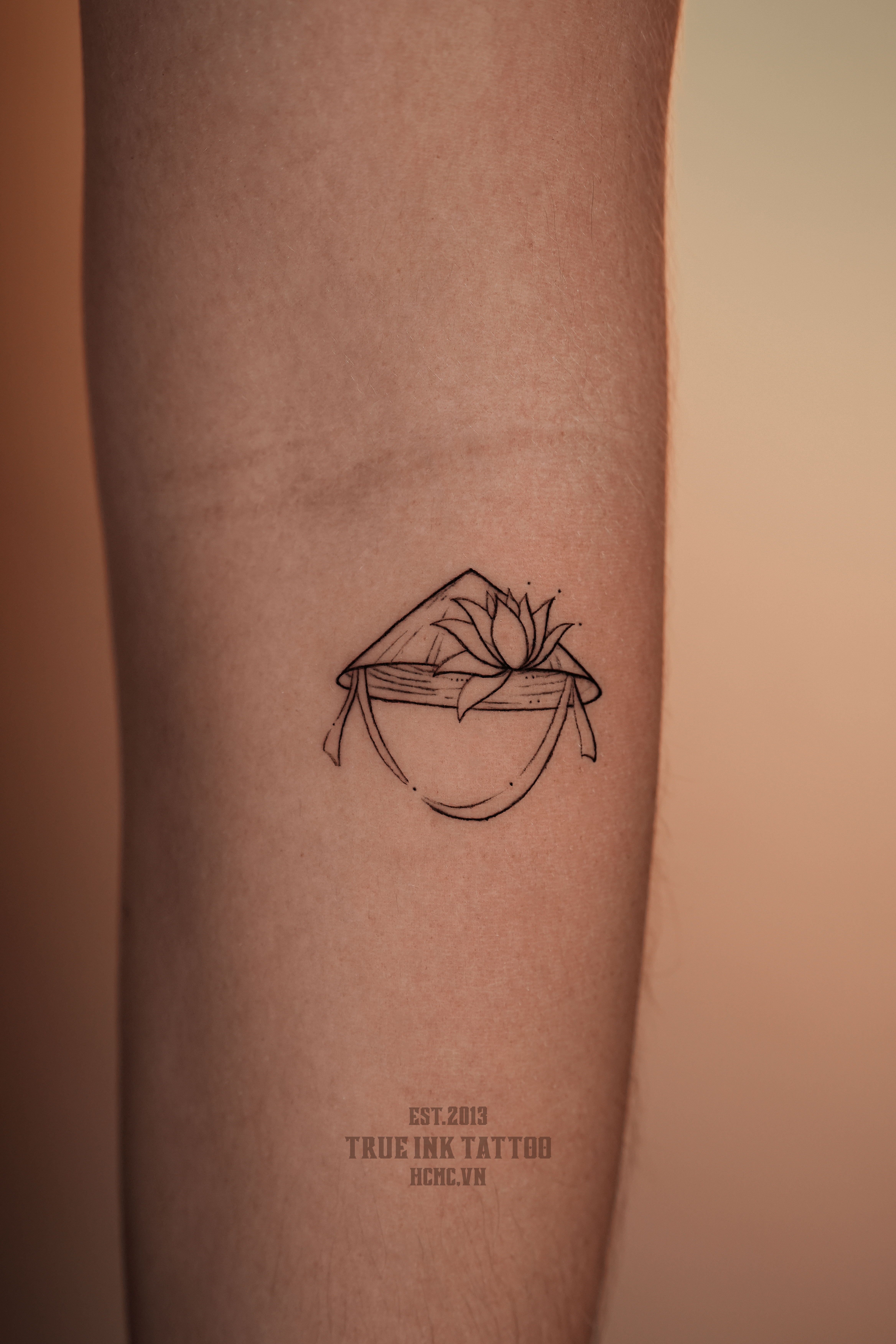 Lotus & Nón Lá