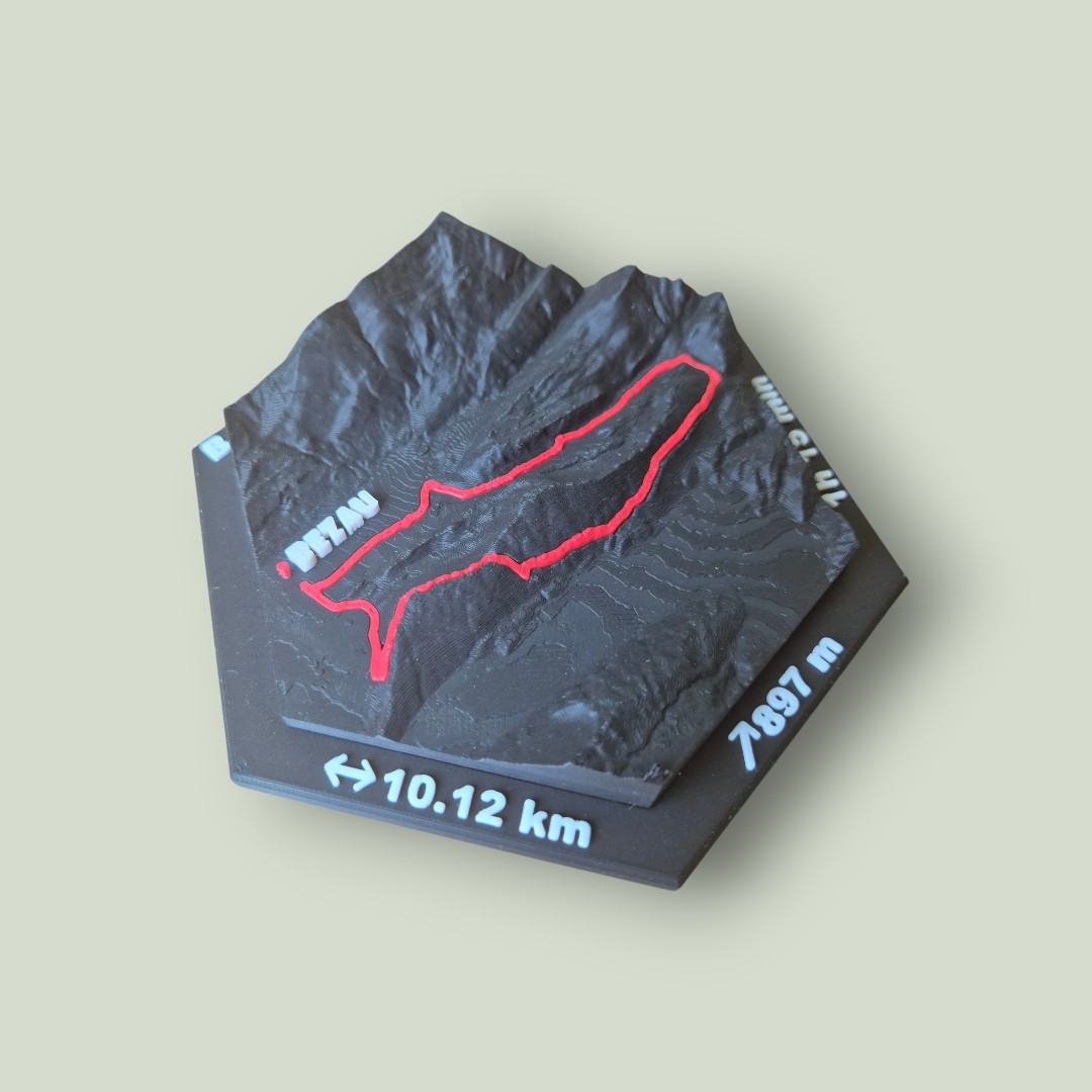 3D Gebirgsrelief Wanderroute