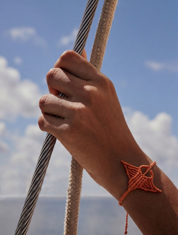 Pulsera tejida mantarraya