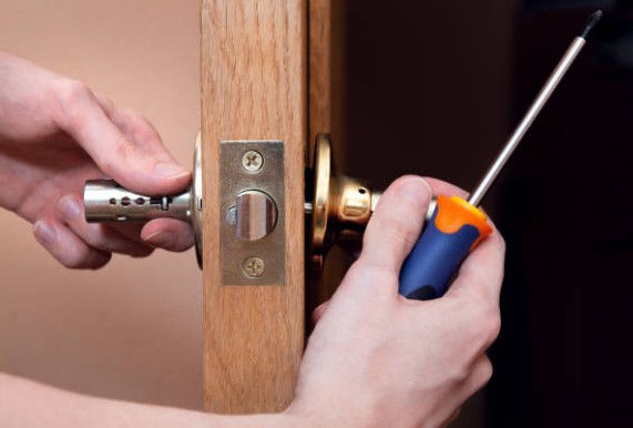 Cross-Trade Handyman Hourly Service