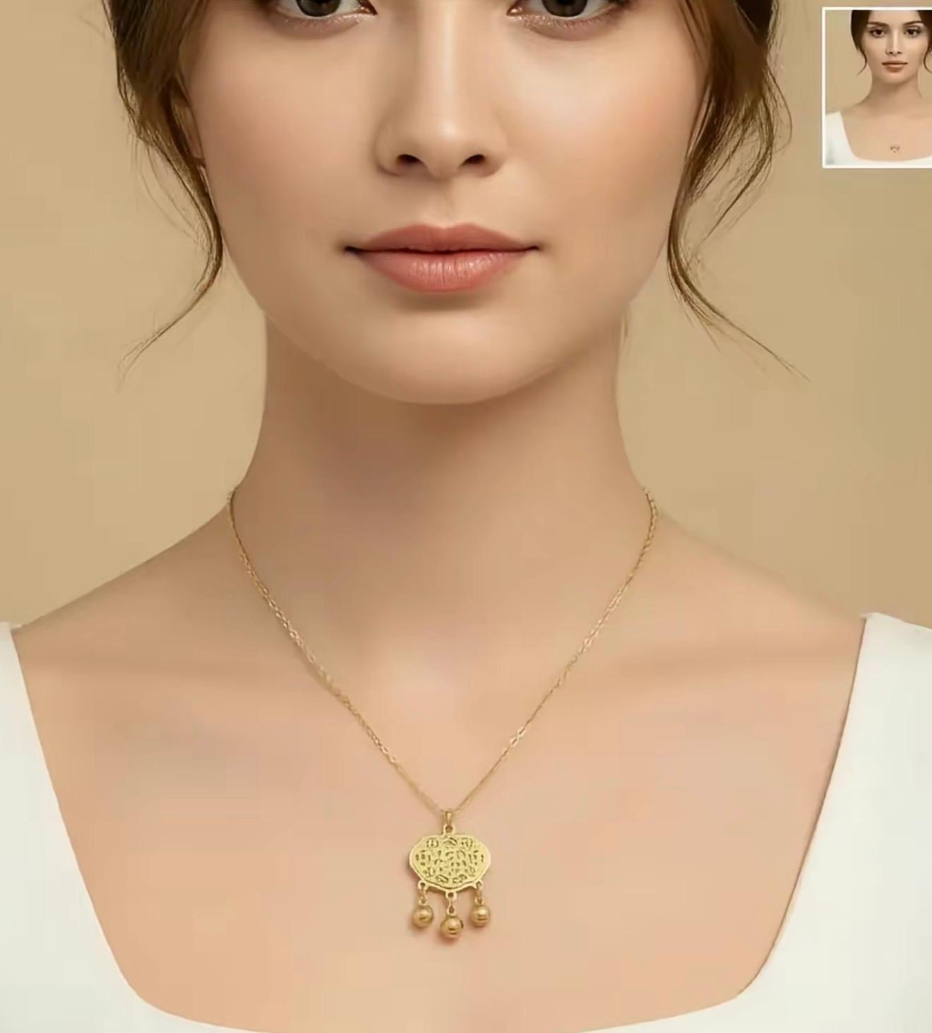 Gold Filigree Pendant Necklace