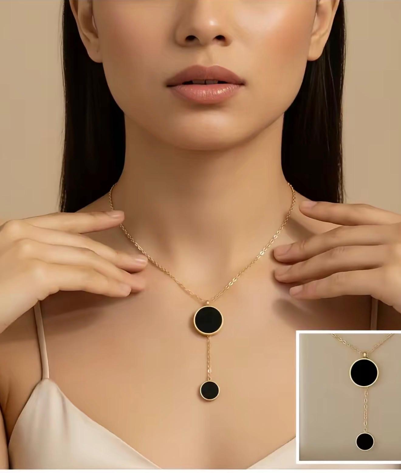 Elegant Double Circle Pendant Necklace