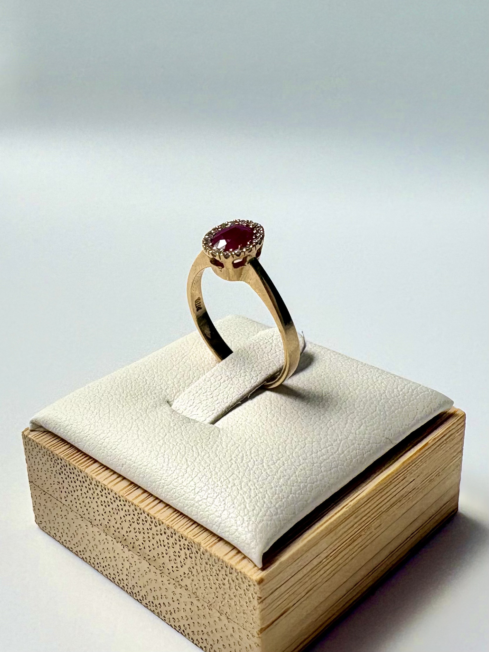 Anillo Rubí Natural