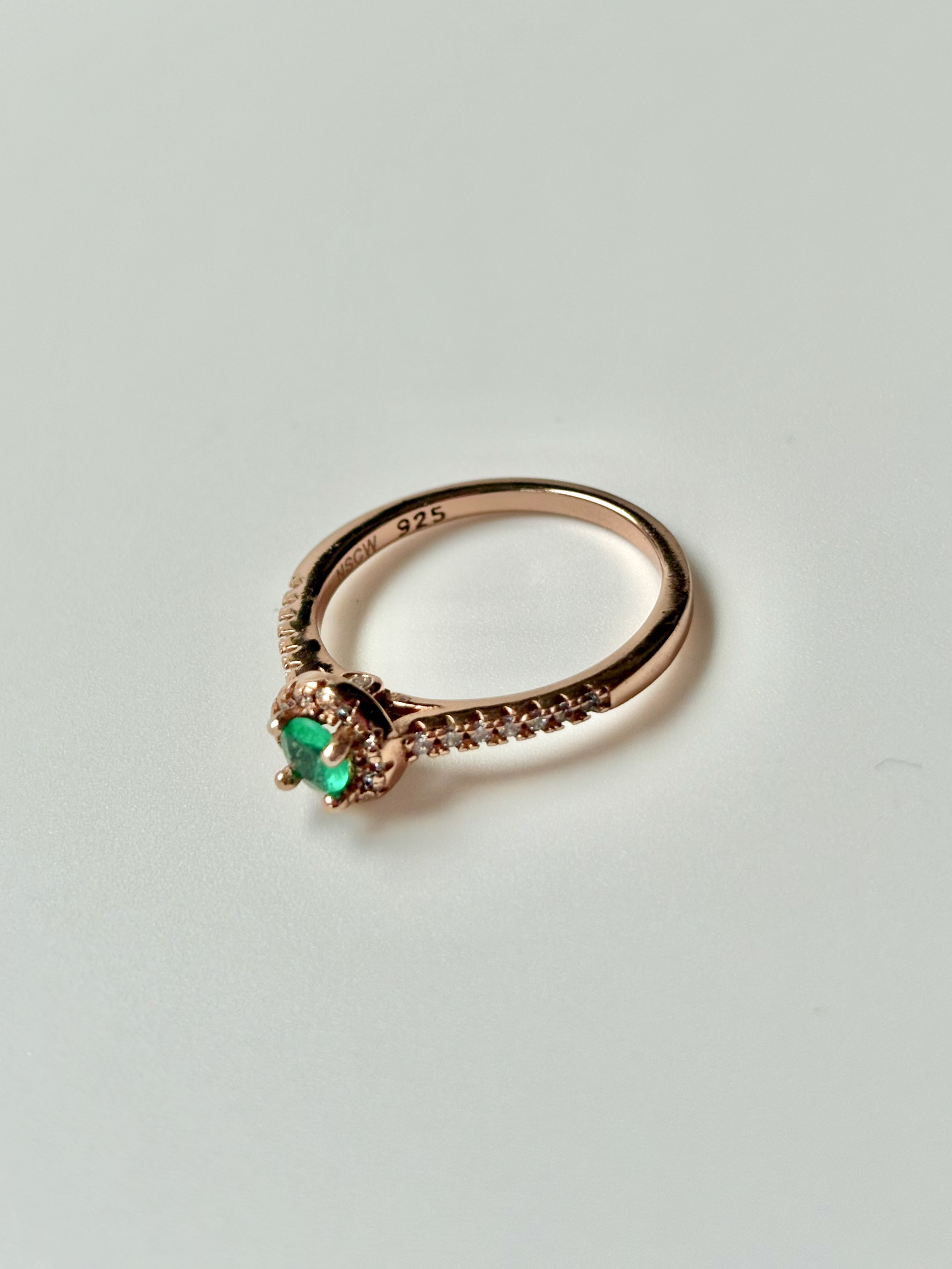 Anillo Esmeralda Y Circones