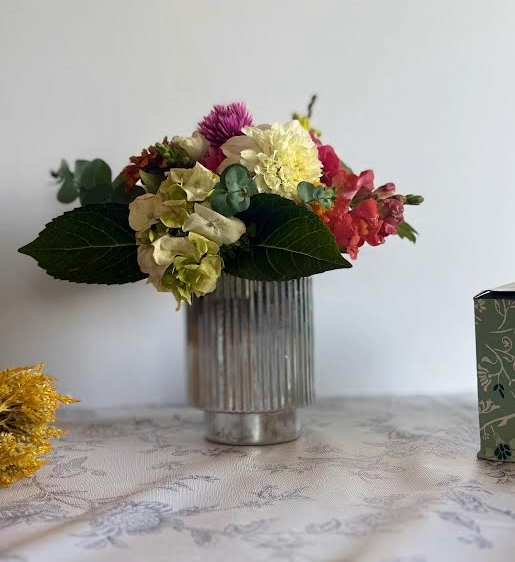 Elegant Mixed Flower Bouquet