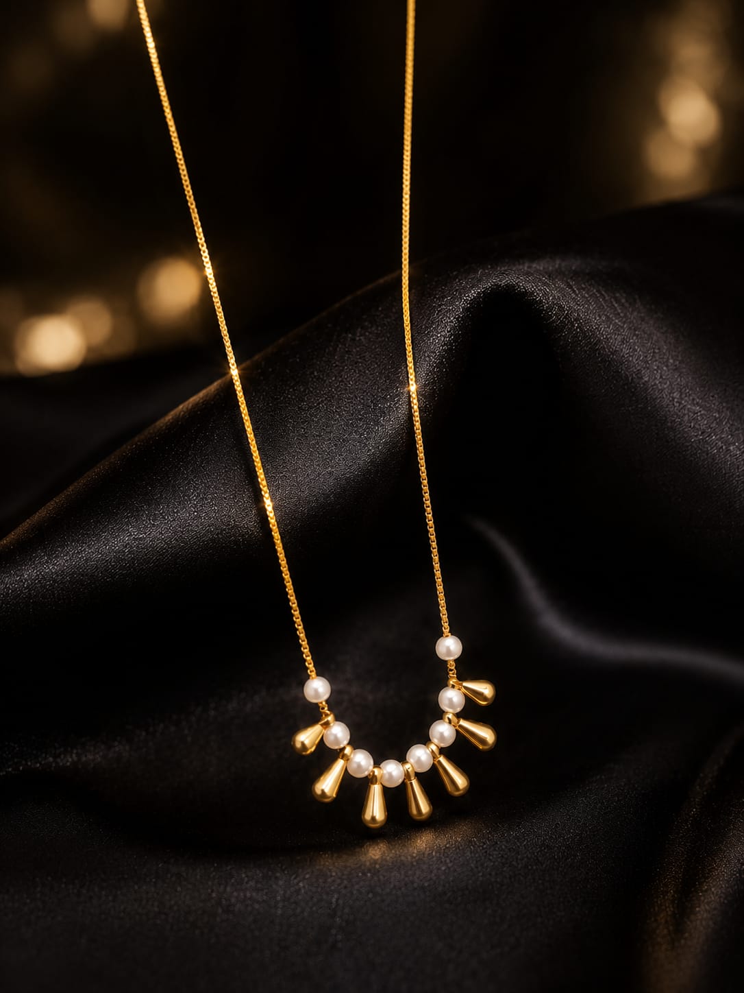 Elegant Gold polish Pearl Necklace 