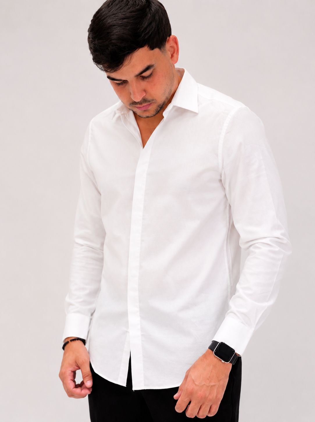 Cod 36-37  - Camisa Social Branca Calvin Klein  