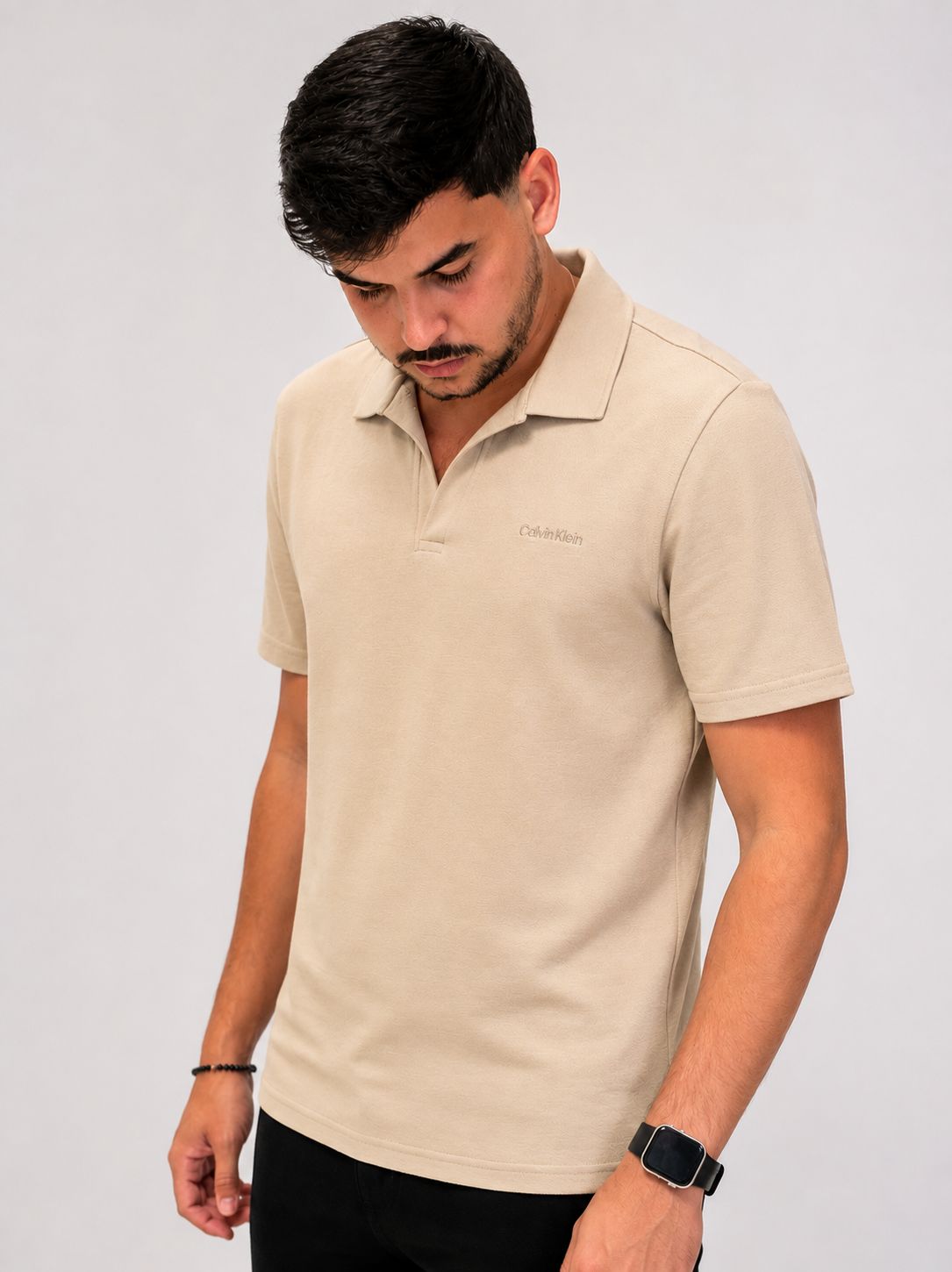 Cod 06 - Camisa Polo Calvin Klein Bege