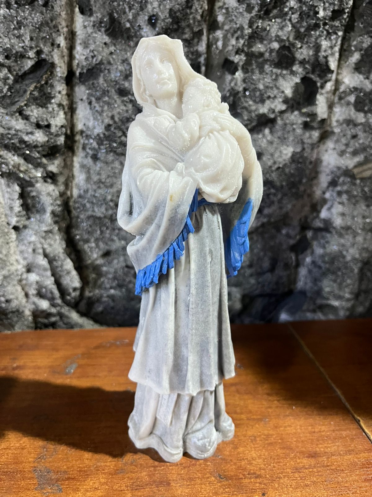 Escultura Virgen con Niño