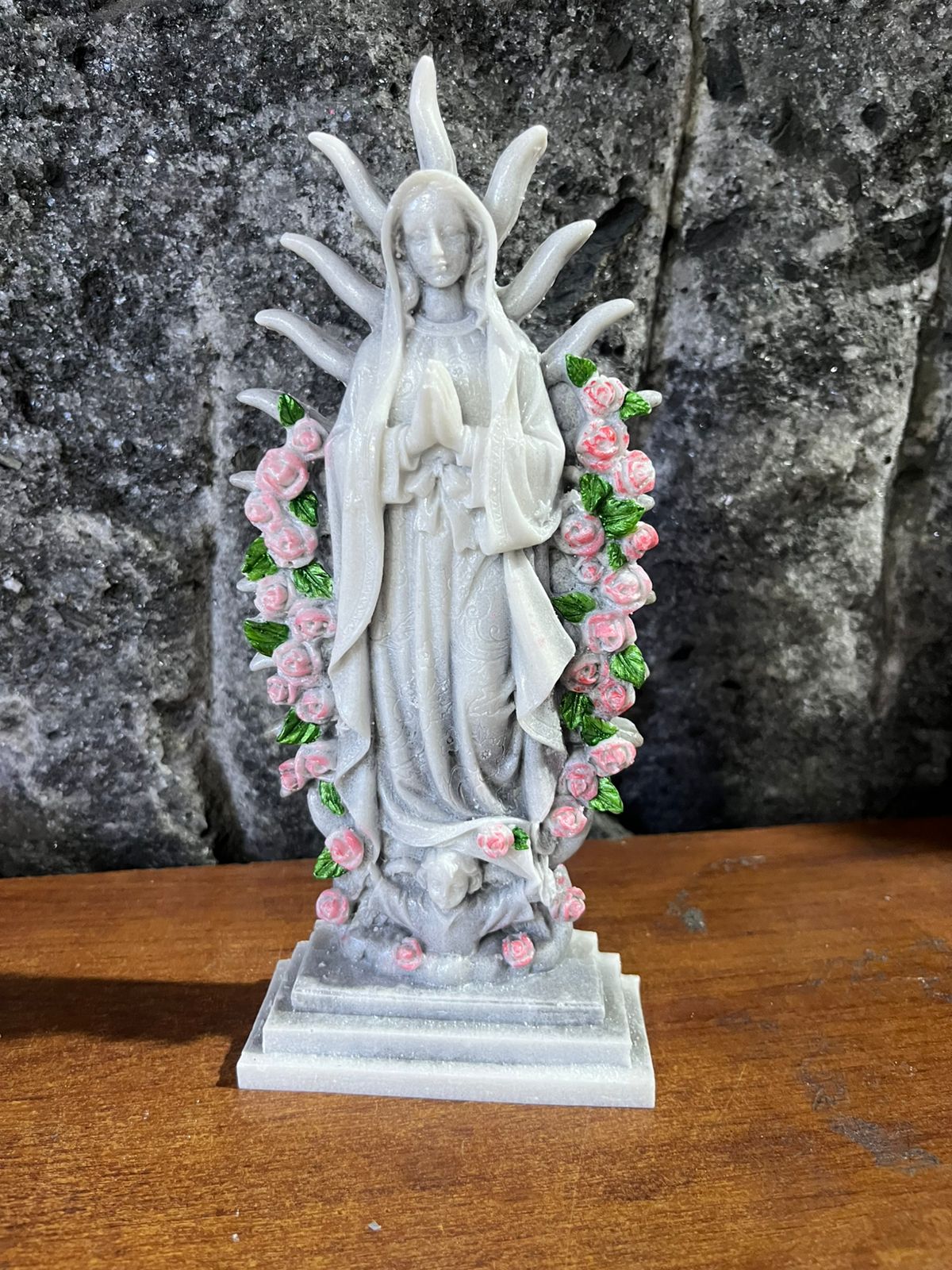 Estatua Virgen Guadalupe