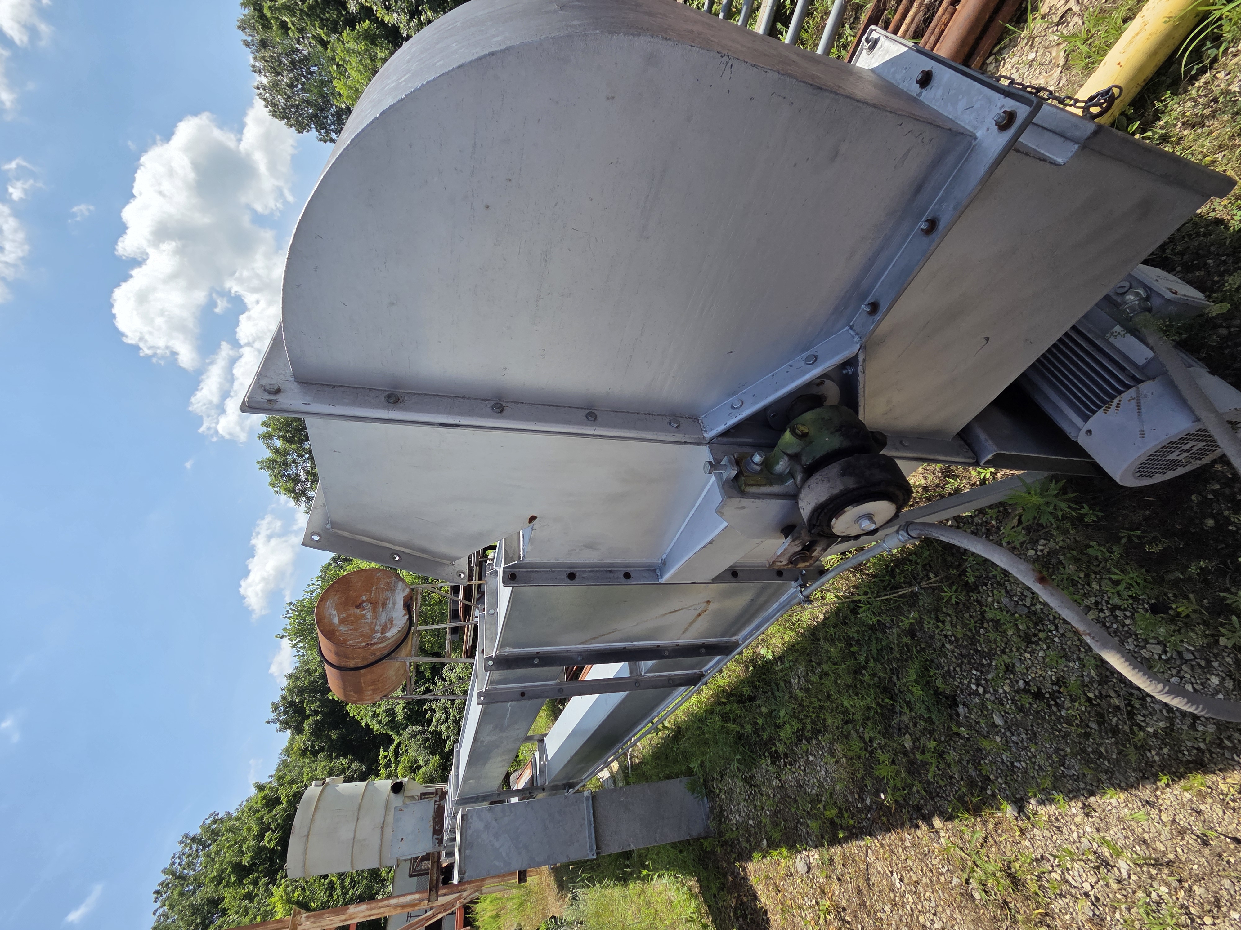 Galvanized Bucket Elevator – 24' 2" OAL + 4' Extension