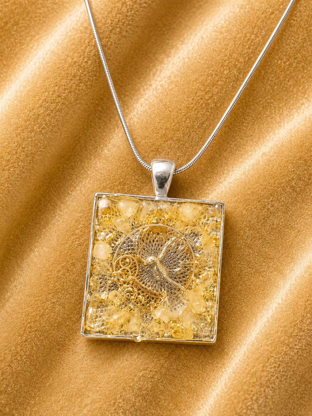 Pendentif Carré – Design Géométrique, Citrine Naturelle