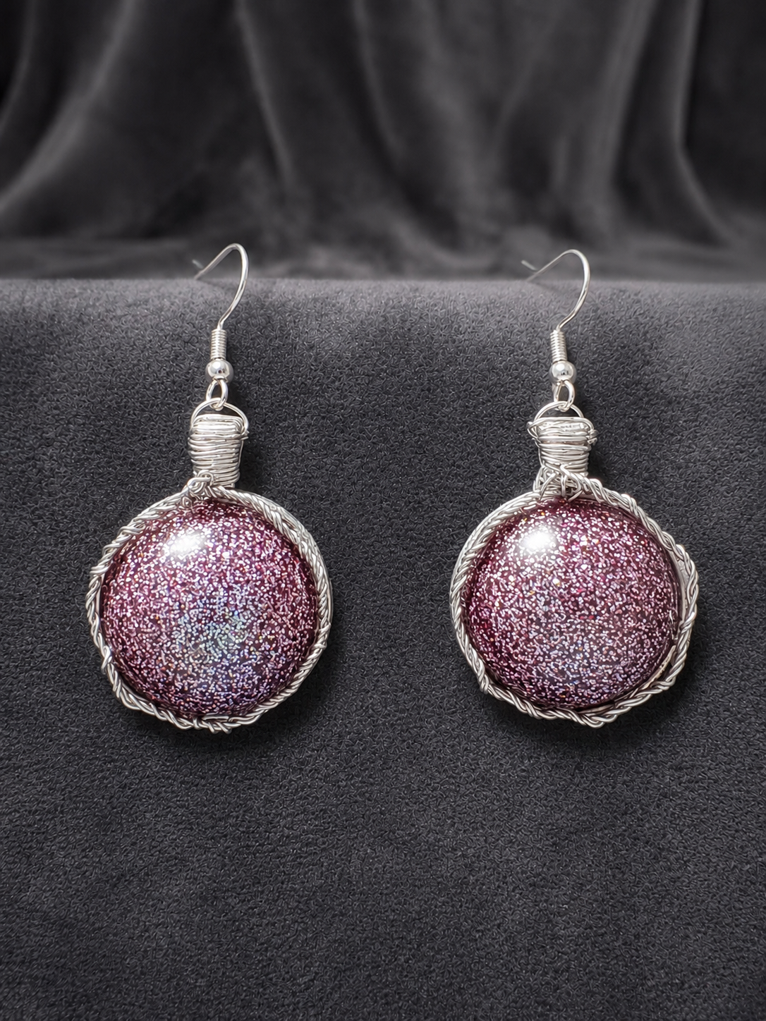 Boucles d'Oreilles Sphères en Résine Époxy, Fil De Cuivre et Aluminium