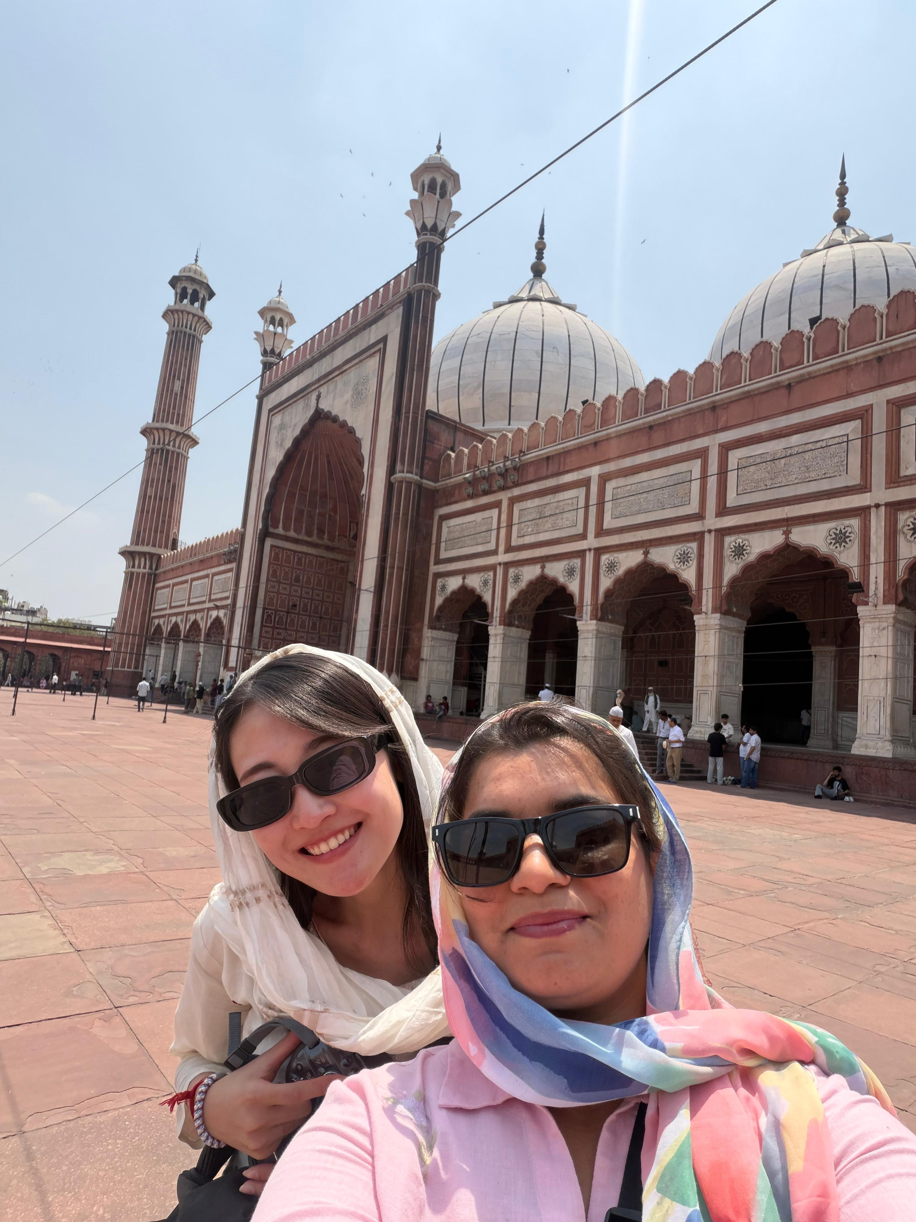 3 Nights 4 Days Delhi-Agra-Jaipur Female Solo Tour