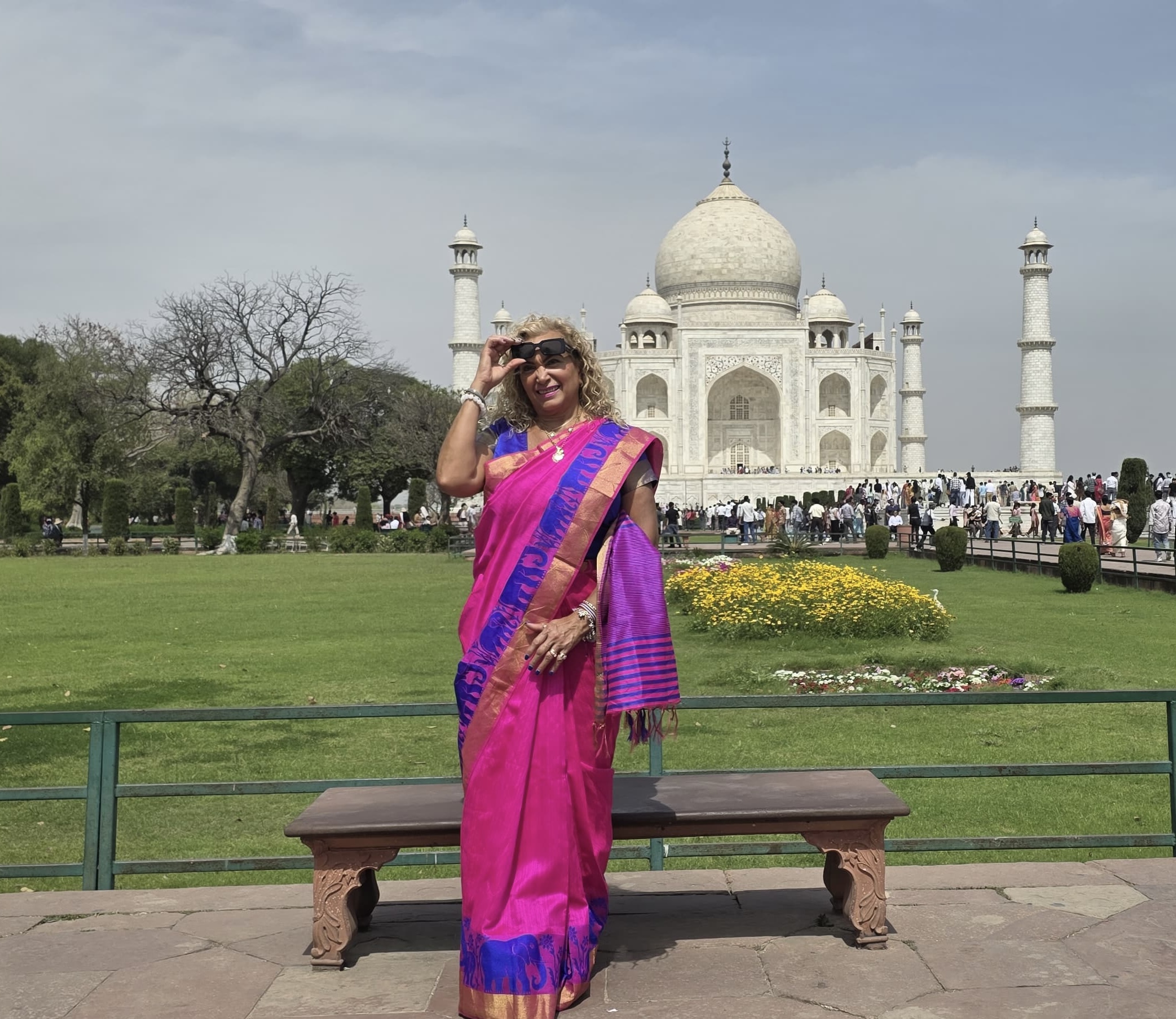 From Delhi: Taj Mahal Sunset and Sunrise Private Guided Tour