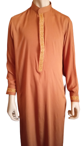 Qamis traditionnel marron