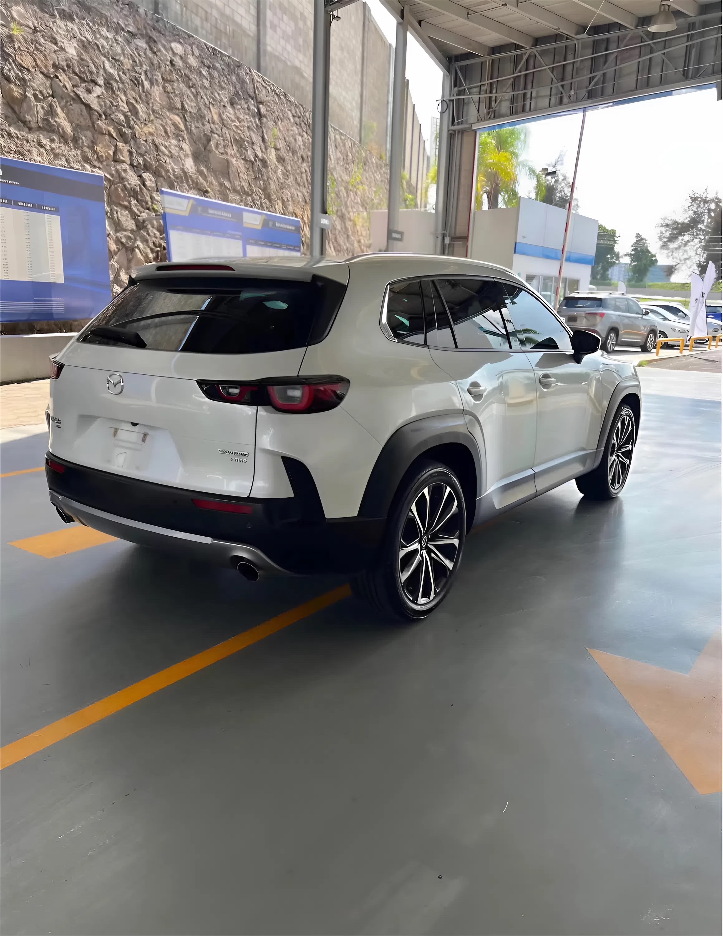 Mazda cx50 grand touring 2023