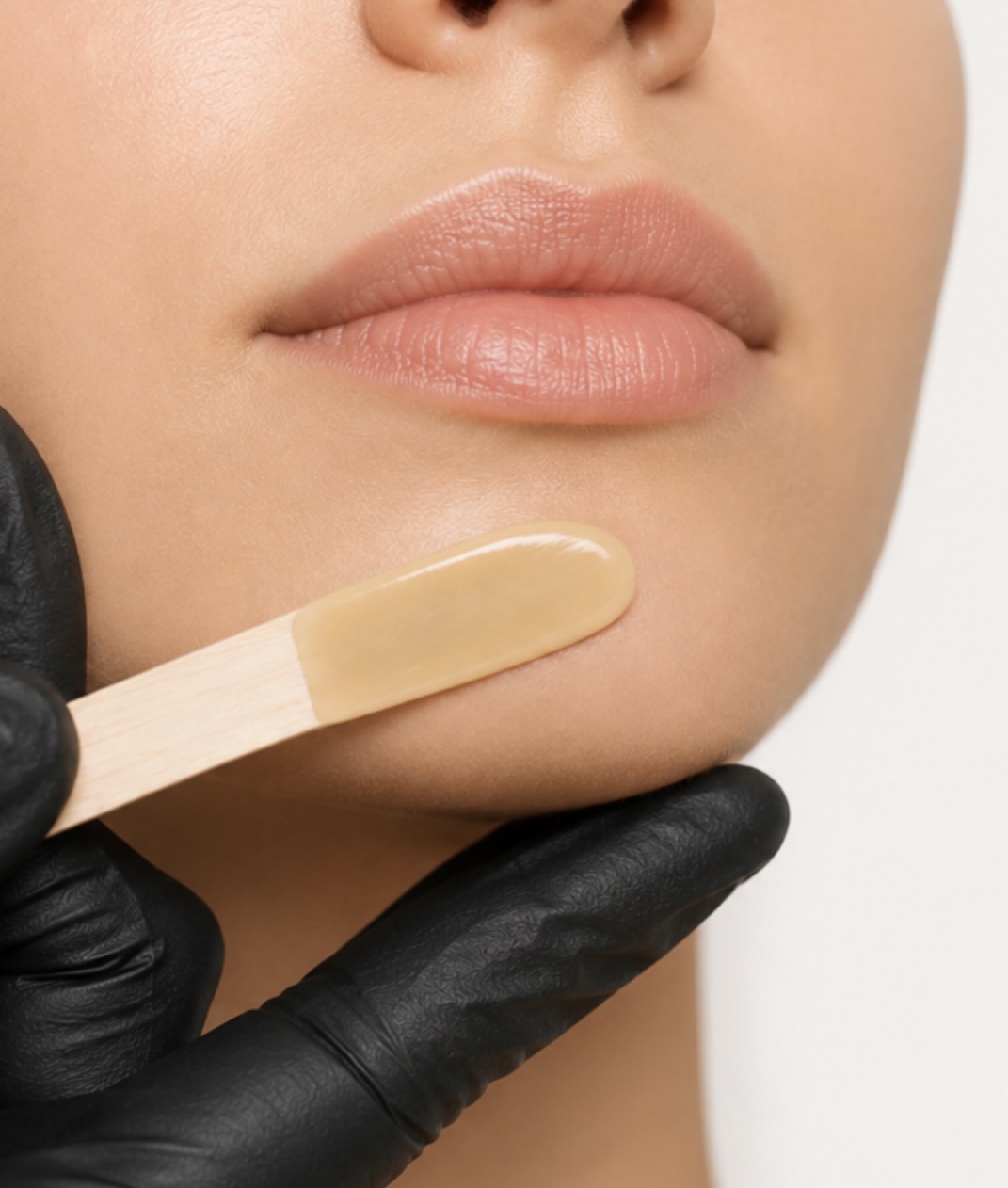 Smooth Silk Chin Wax