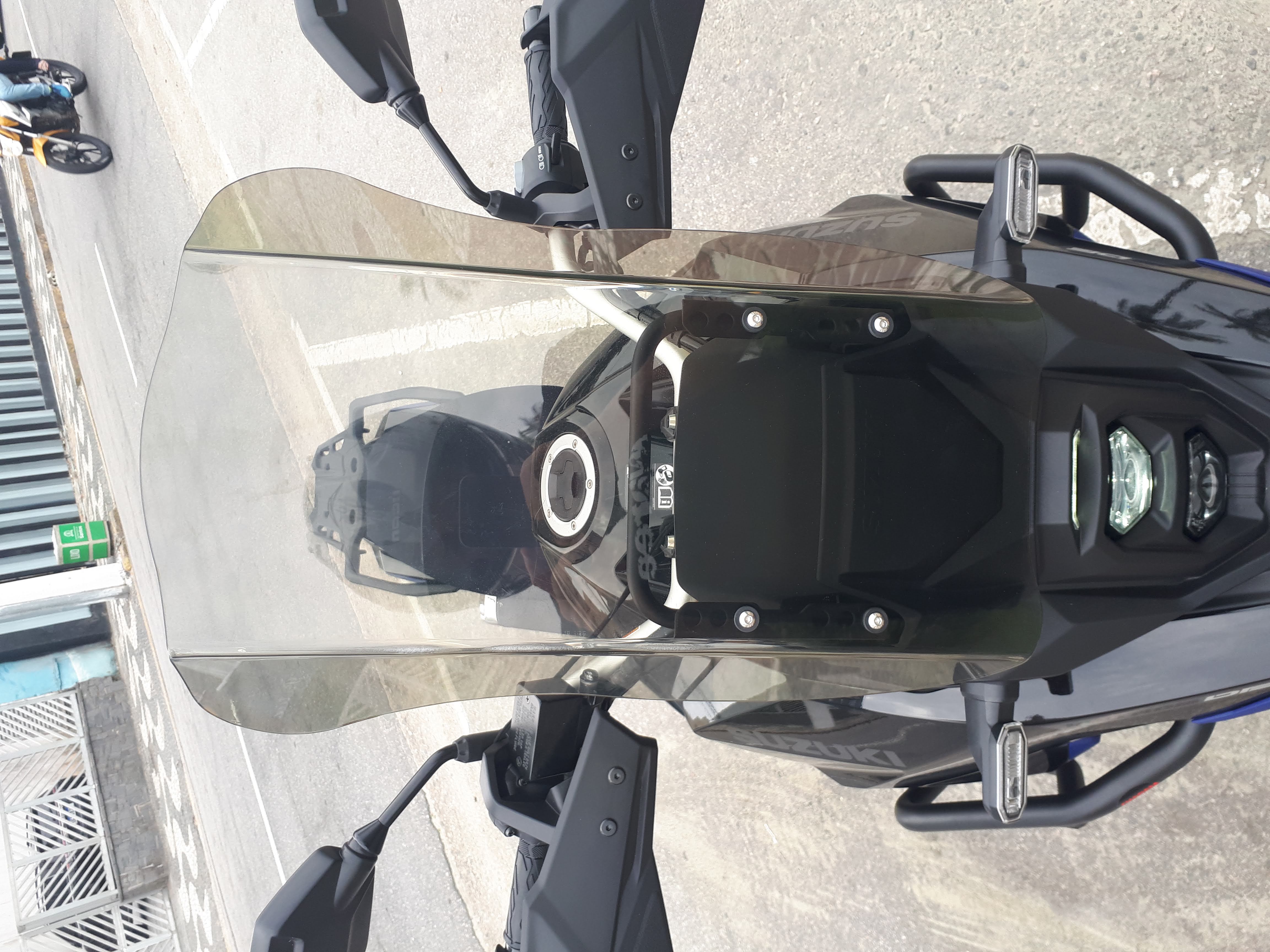 Bolha para-brisa alta M1 para VStrom 800 (serve nos dois mods) em policarbonato