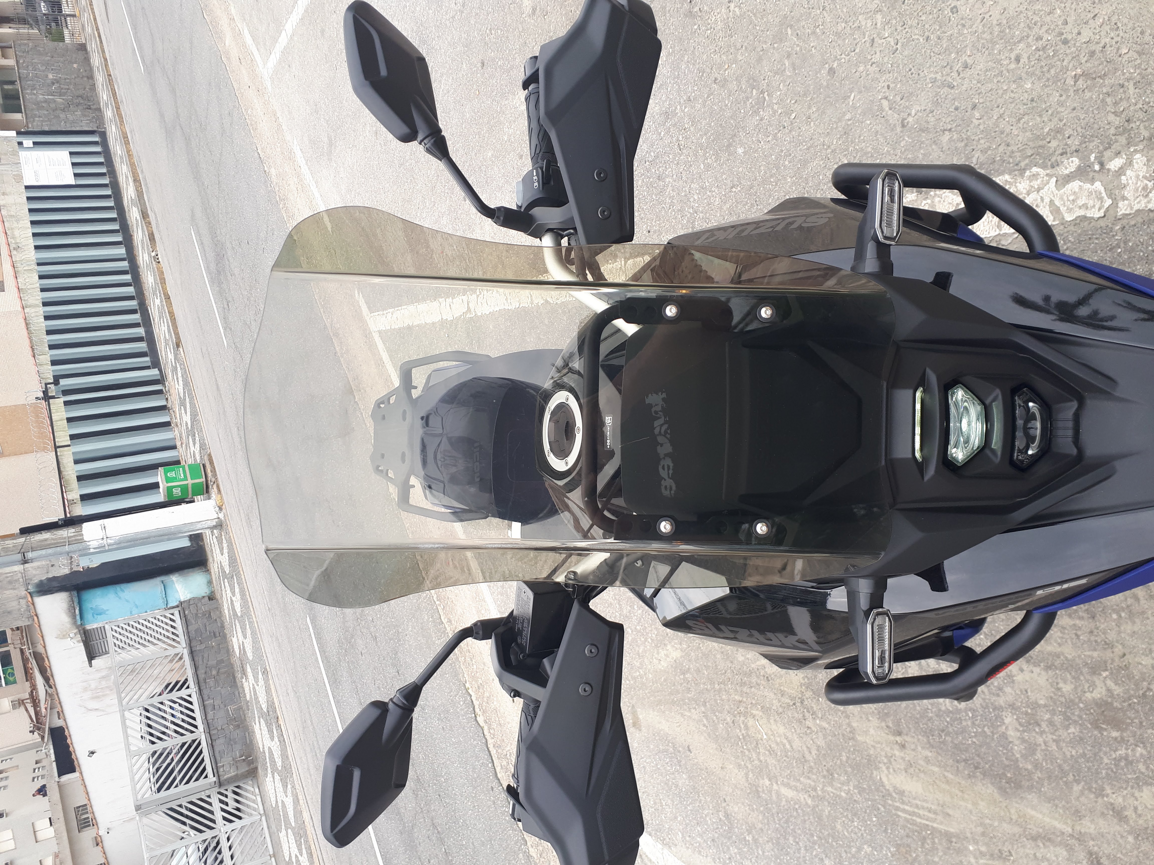 Bolha para-brisa alta M1 para VStrom 800 (serve nos dois mods) em policarbonato