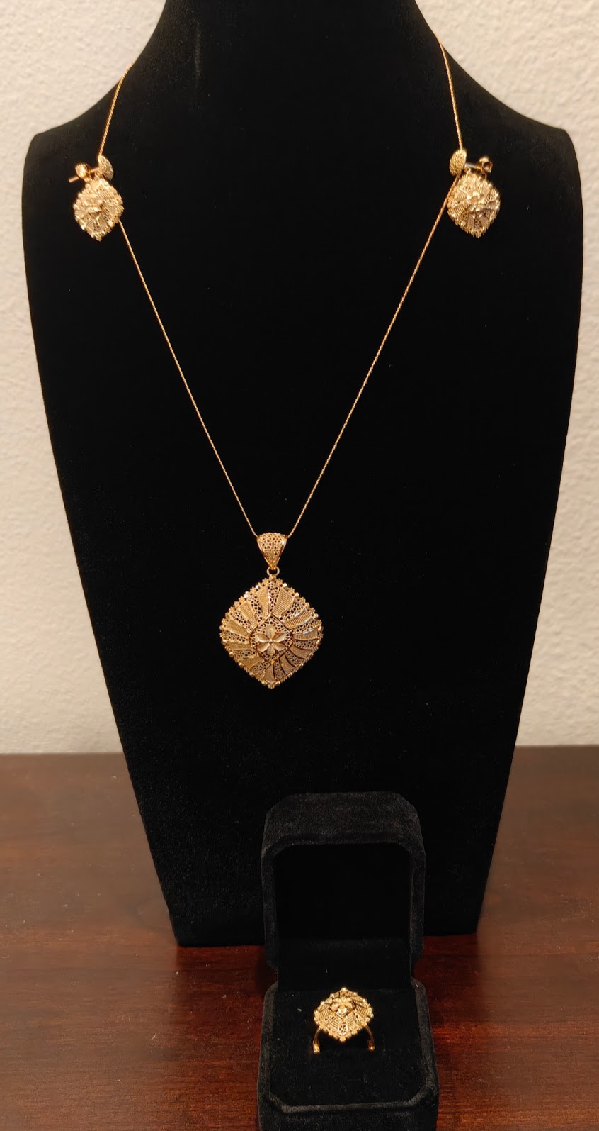 21K Gold Necklace, Ring and Earrings set