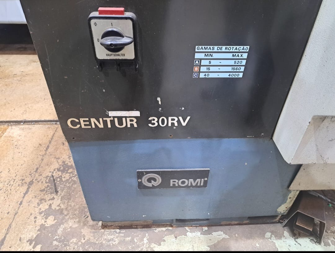 Torno Cnc Centur 30RV Comando Mach8 Romi