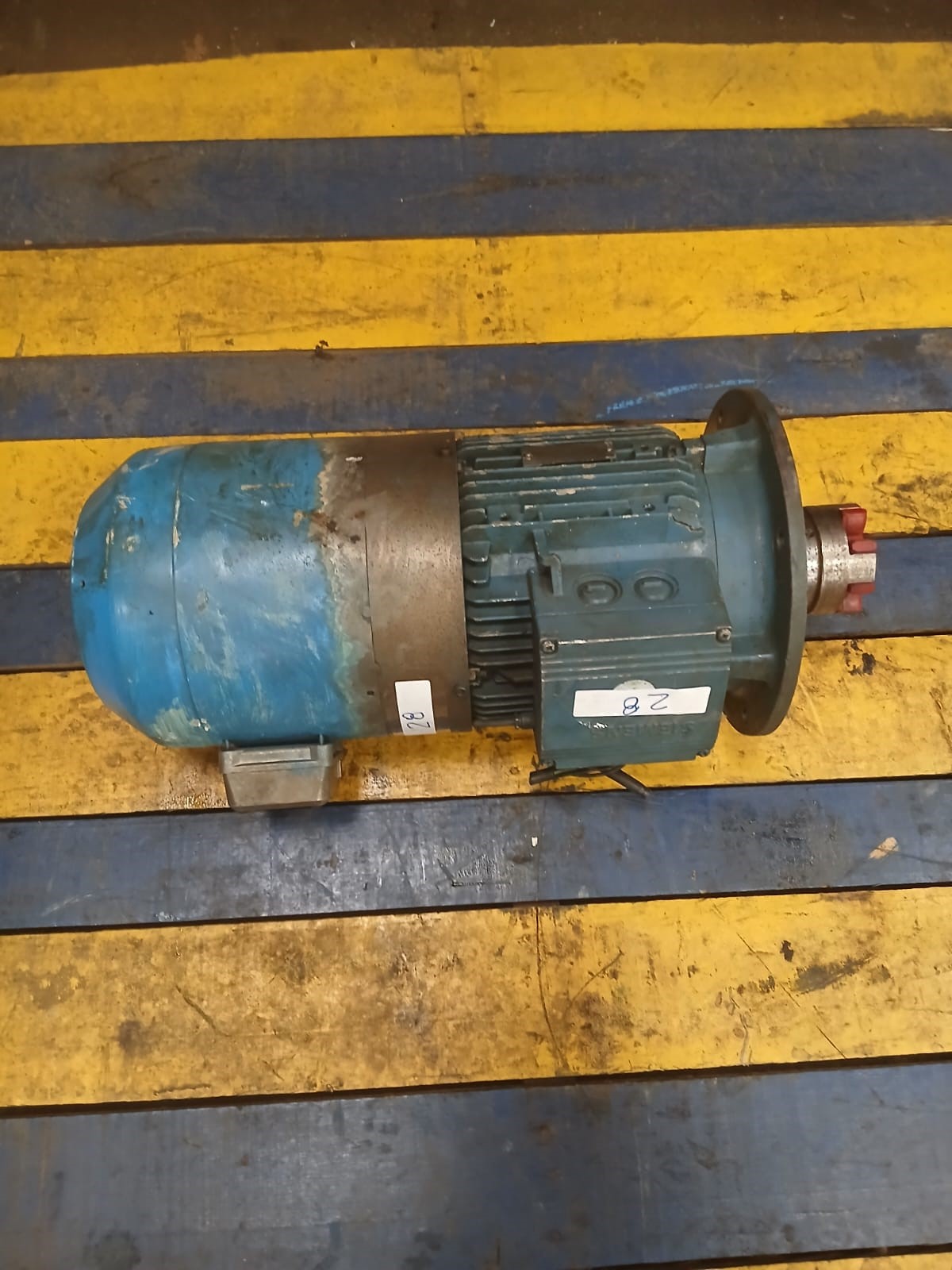Motor Elétrico Trifásico SEW 7.5CV Frange C