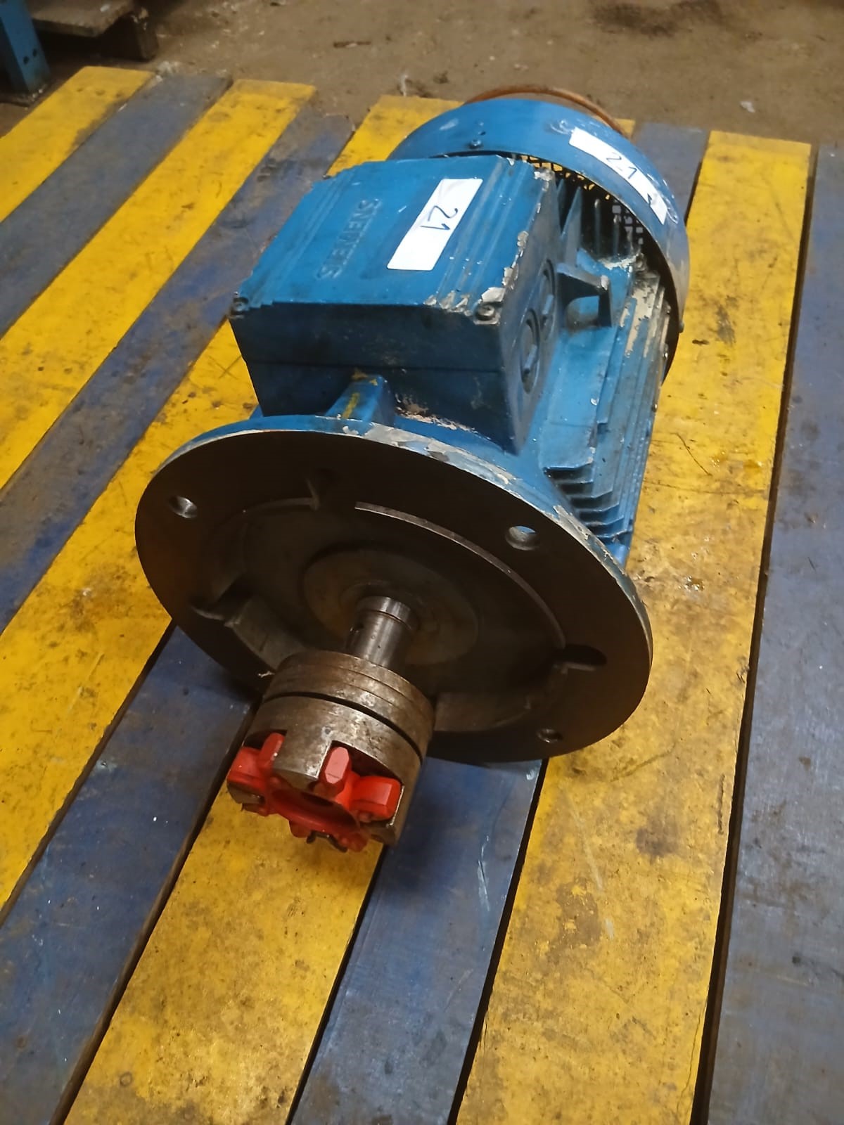 Motor Elétrico Siemens 15 kW Frange C