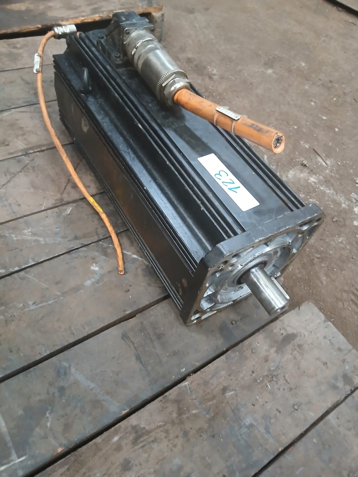 Servo Motor Indramat MDD112D (com Freio), Modelo MDD112D-N-030-N2M-130PA2