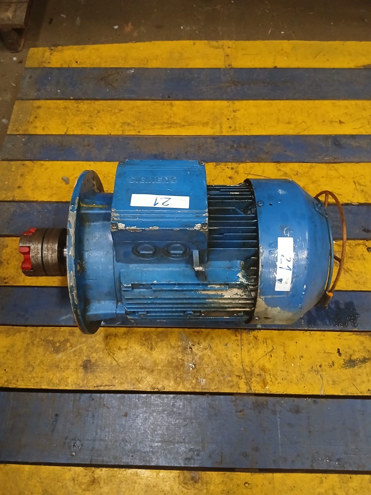 Motor Elétrico Siemens 15 kW Frange C