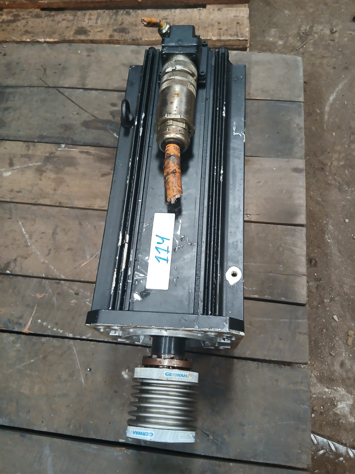 Servo Motor Indramat MDD112D (Versão 2000 rpm), Modelo MDD112D-N-020-N2M-130PA0