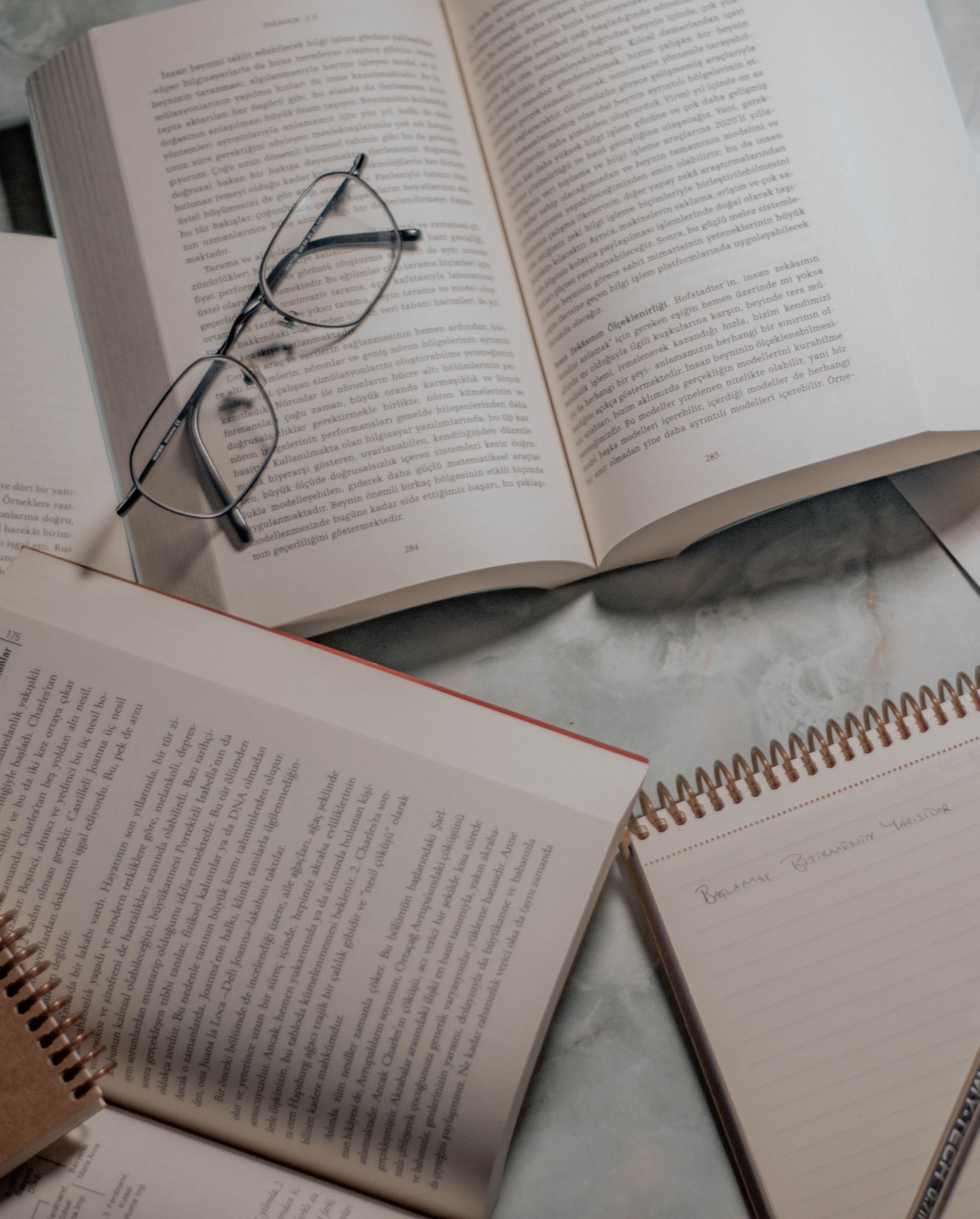 Free Research Consultation with Teorix Papers