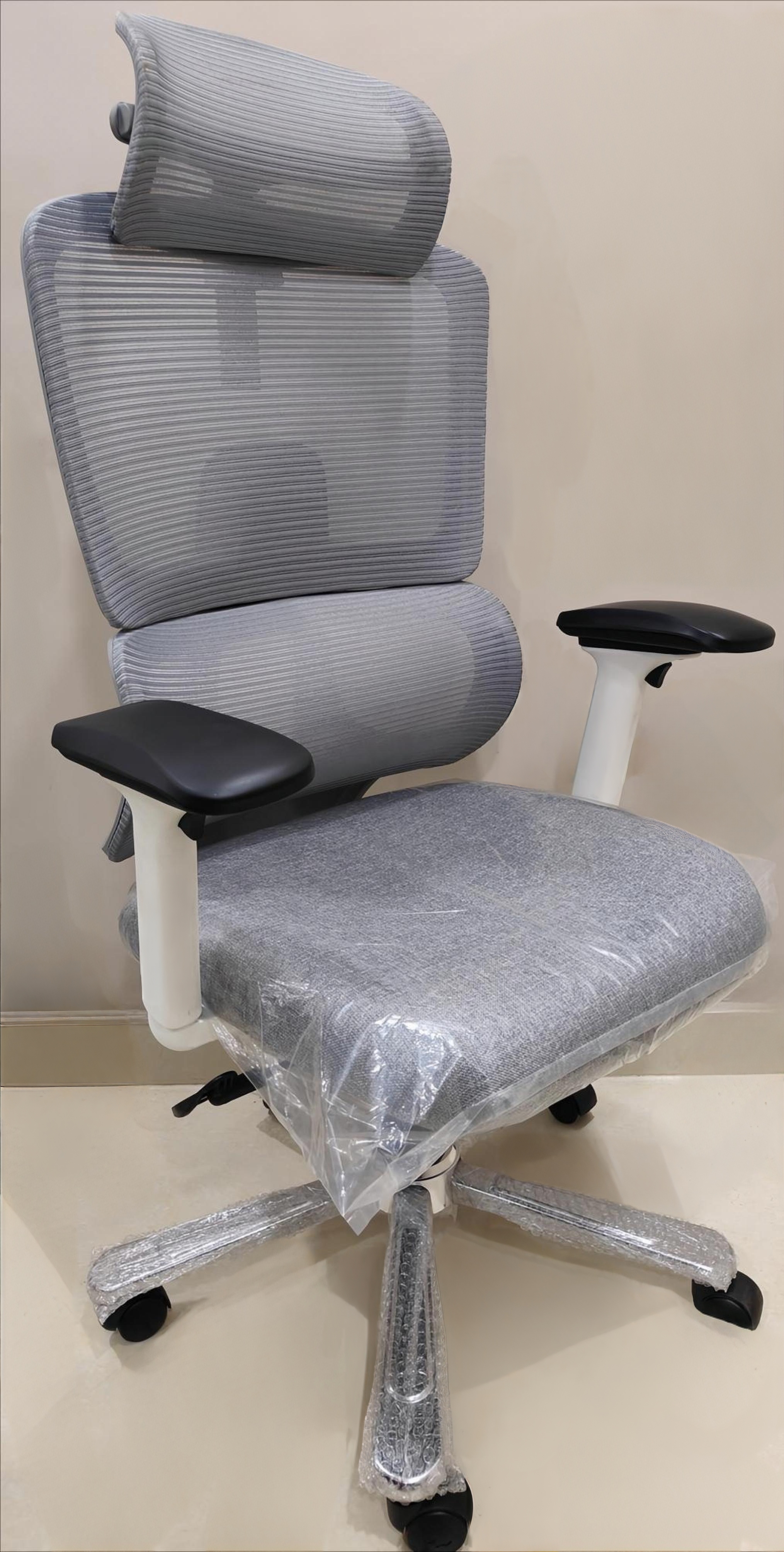 C16 Ergonomic Mesh Office Chair