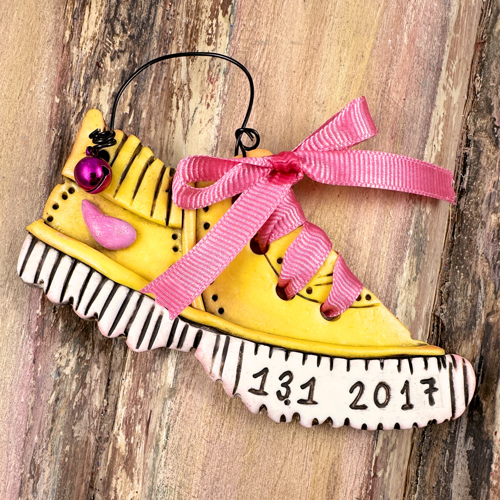 Runner Sneaker Personalized Ornament (Style 1)